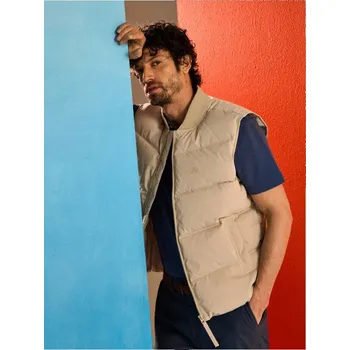 Pánská vesta Sinsay - Prošívaná vesta se stojáčkem - béžová - 172HM-08X - 172HM-08X-2XL