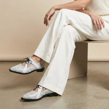 Dámské sandále Dámské šedé polobotky Letizia s originálním prostřihem na nártu Velikost: 38