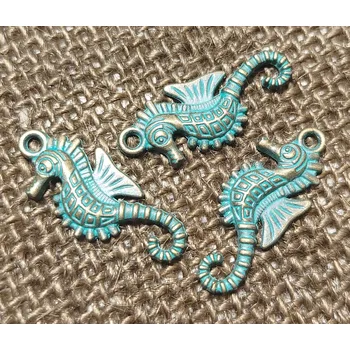 Přívěsek Přívěsek - kov - mořský koník s efektem měděnky