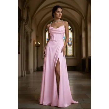 Dámské šaty TopMode Luxusní dlouhé šaty se šněrováním na zádech a rozparkem 1170697