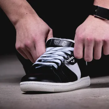 Dámské tenisky Botas x Český hokej Bruslobotasky - Dámské tenisky / botasky černé | česká výroba ze Zlína 37 EU