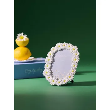 Rám na obraz Sinsay - Fotorámeček s motivem sedmikrásek - bílá - 832IO-00X - 832IO-00X-ONE