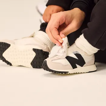 Chlapecké tenisky Dětské boty New Balance NW327FE – béžové