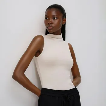 Dámské kalhoty Reserved - Kalhoty s nažehlenými puky - černý - 180IS-99X - 180IS-99X-XL