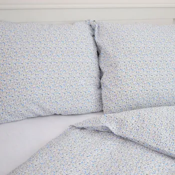 Povlak na polštářek Krepový povlak na polštář 70x90 - Kvítky modré II.jakost Zapínání: zip