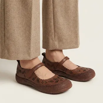 Dámské sandále Gryxx Dámské čokoládově hnědé kožené perforované baleríny Velikost: 38