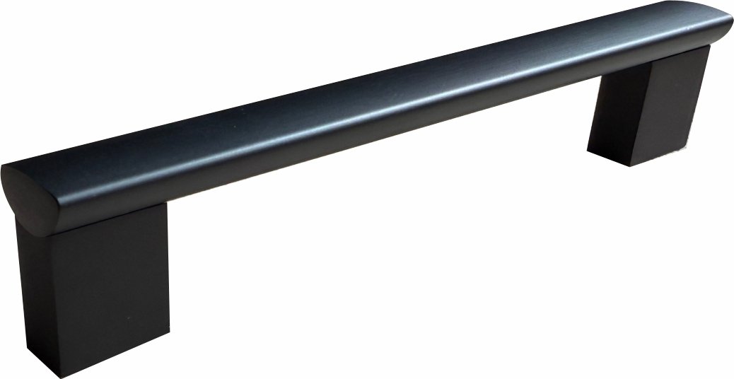 770506 úchytka černá rozteč rozteč 320mm. Praktický detail pro kuchyňský a bytový nábytek.