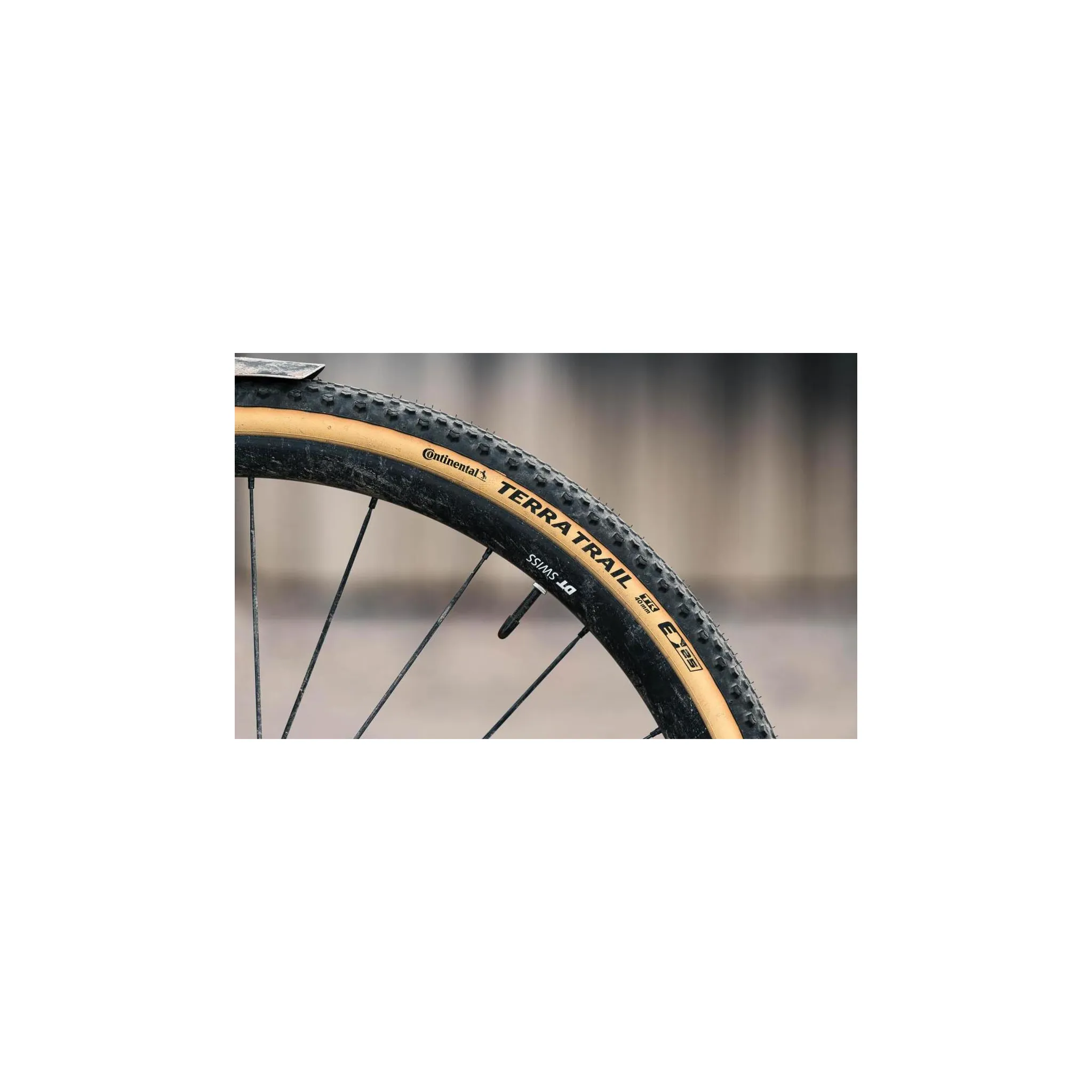 Fotografie 2 - Plášť na kolo Continental Terra Trail ShieldWall kevlar Black/Cream 700 x 40C