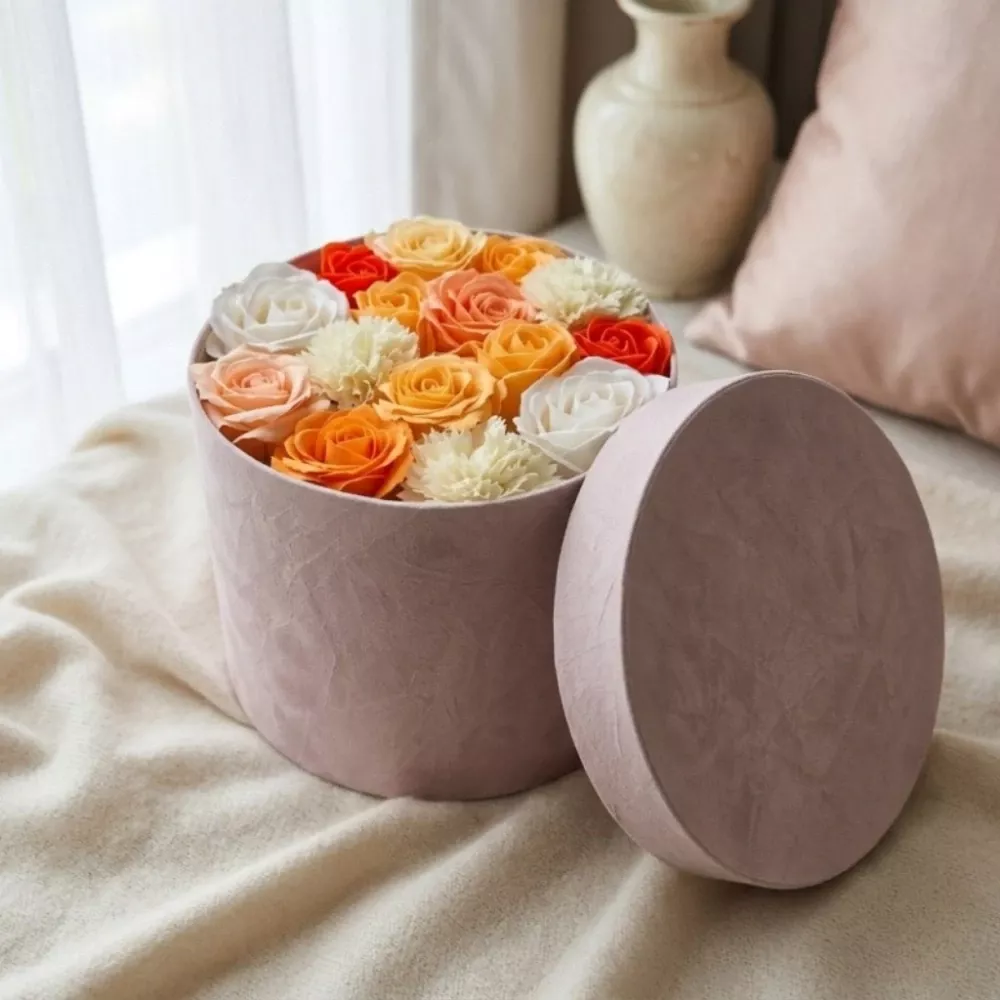 Auravie – luxusní mýdlová kytice ve flower boxu (15 květin) ( Jedinečná mýdlová kytice ve flower boxu)