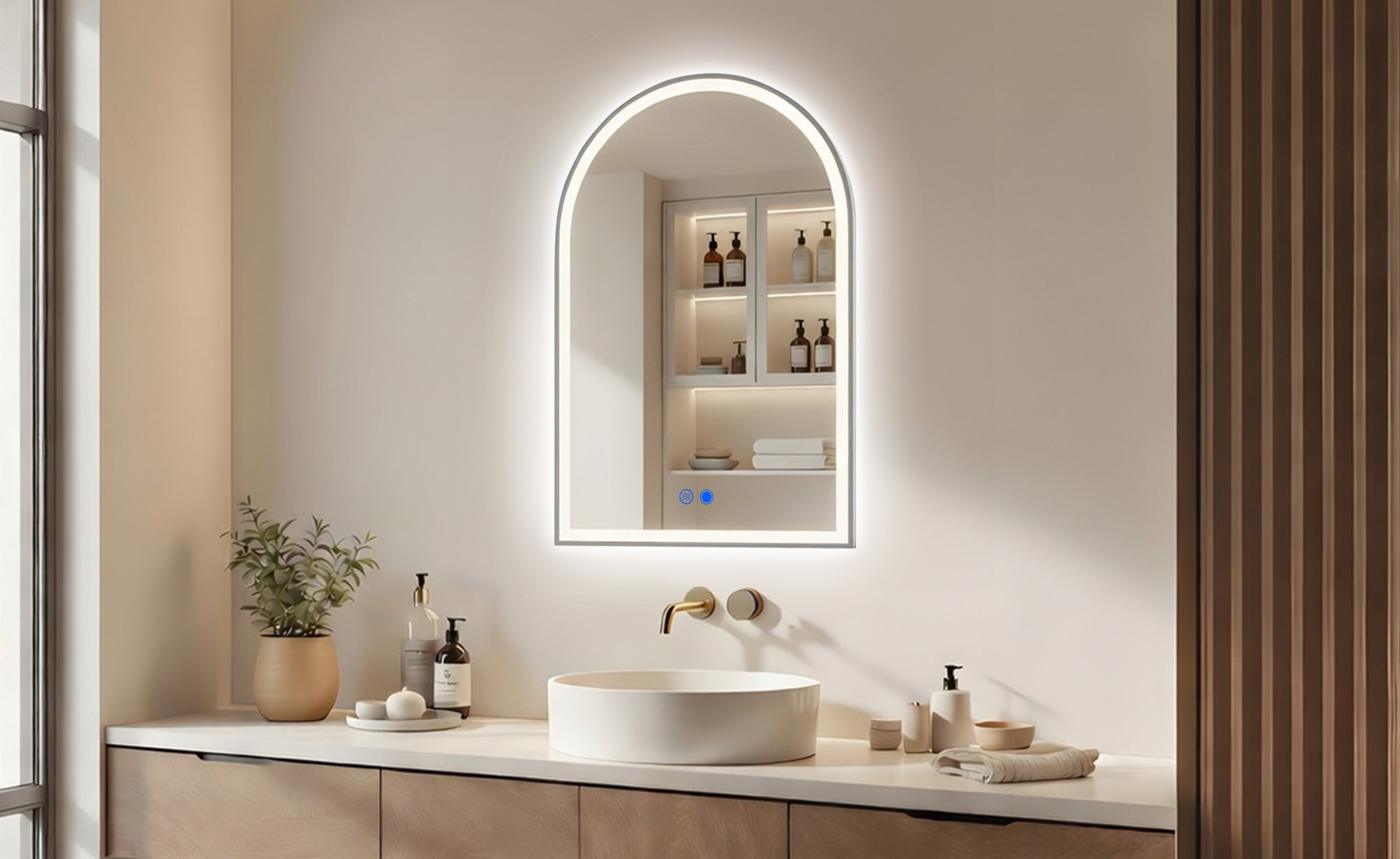 Nepravidelné LED podsvícené zrcadlo – 60x90/70x100 cm ve stříbrném hliníkovém rámu