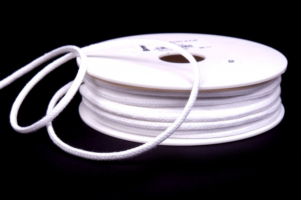 Knot bavlněný šíře 4 mm, varianta bílá
