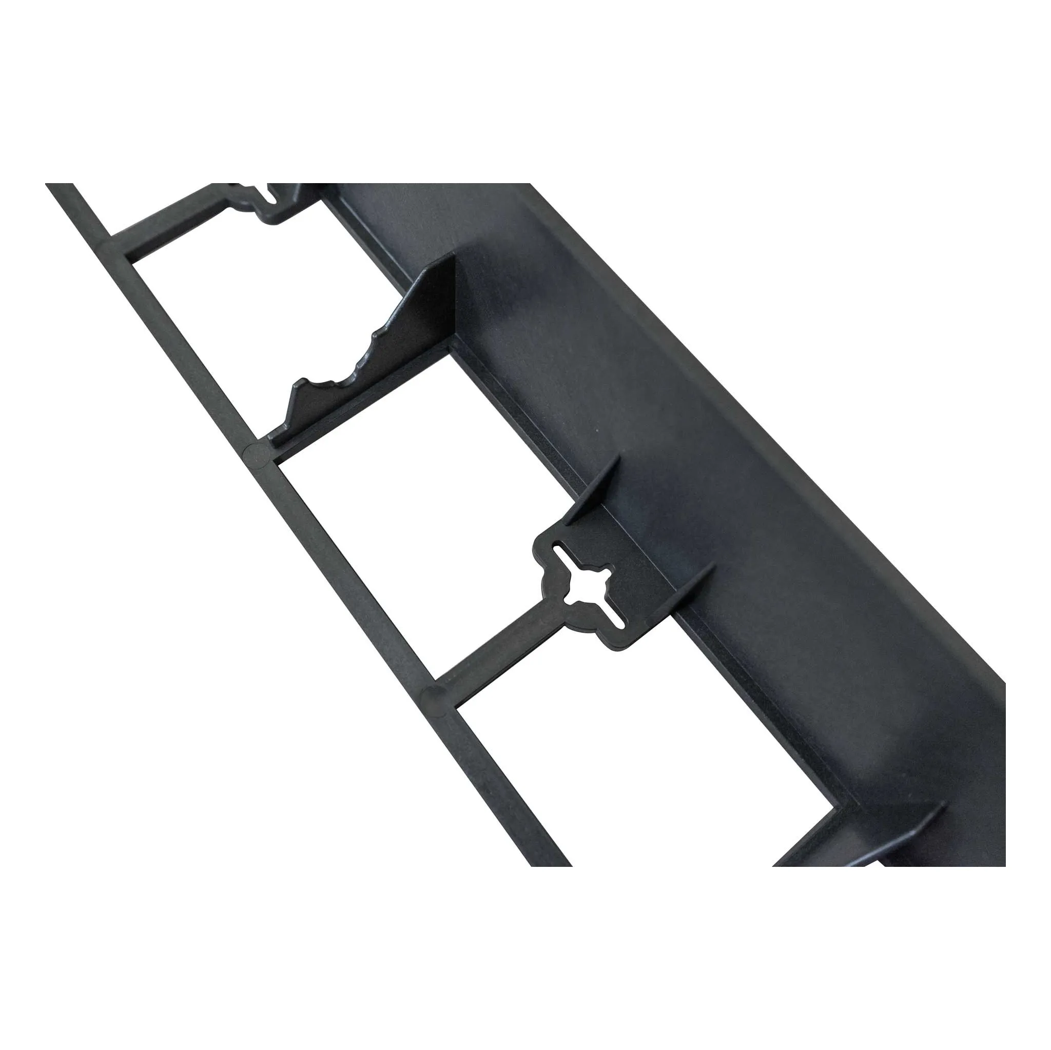 Fotografie 3 - Zahradní obrubník LEGI Obrubník pro neviditelné ohraničení plastový 60 x 1000 mm černý