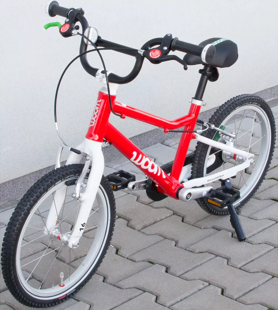 WOOM BIKES WOOM 3 - dětské kolo 16" červená - včetně stojánku 2024 barva červená