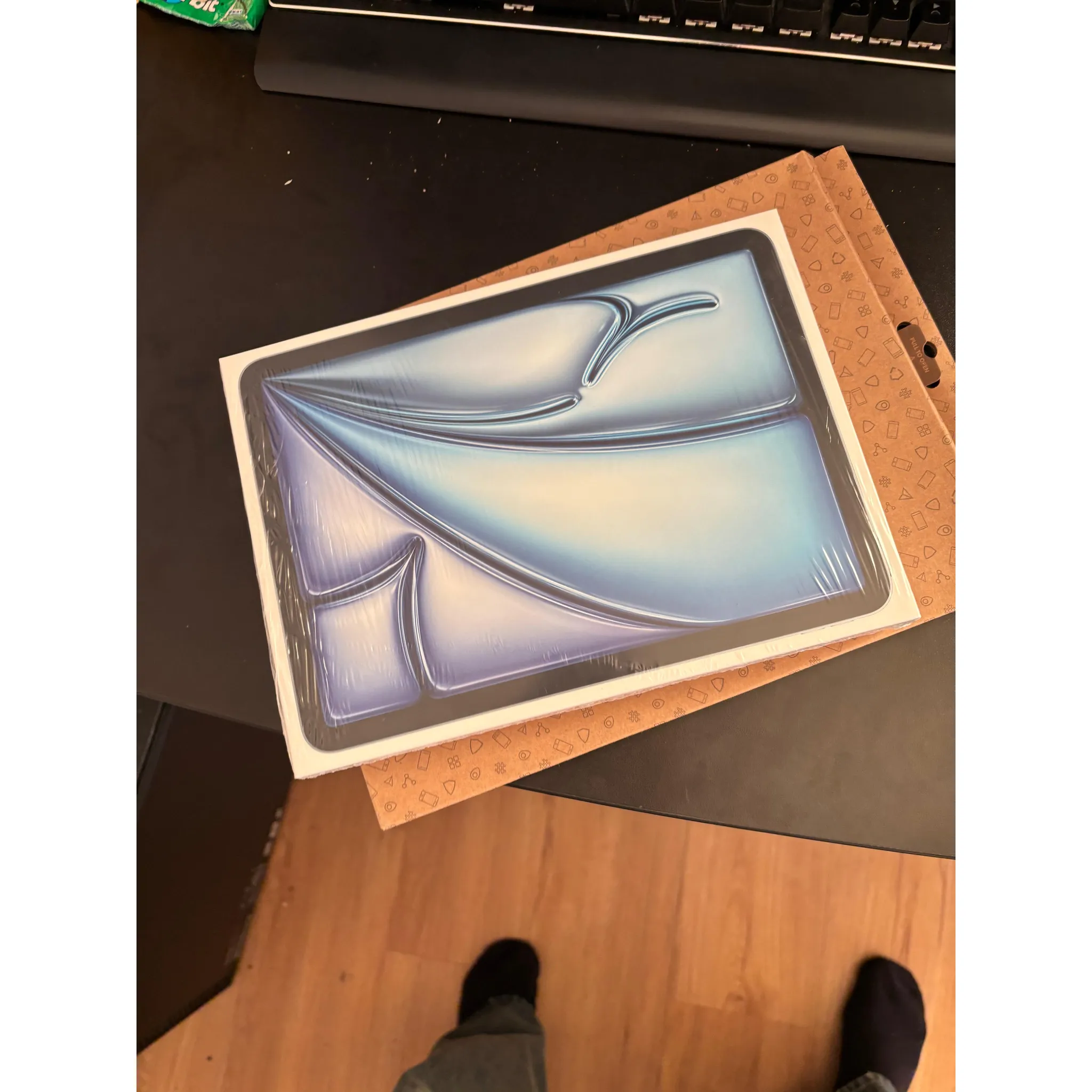 Fotografie 3 - Tablet Apple iPad Air 11" 2026 512 GB Wi-Fi vesmírně šedý (MH3A4HC/A)