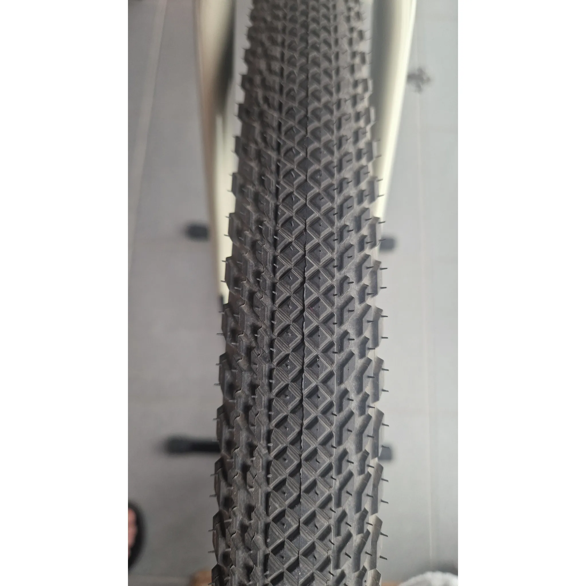 Fotografie 2 - Plášť na kolo TUFO Gravel Thundero kevlar černý 28" x 1,60"