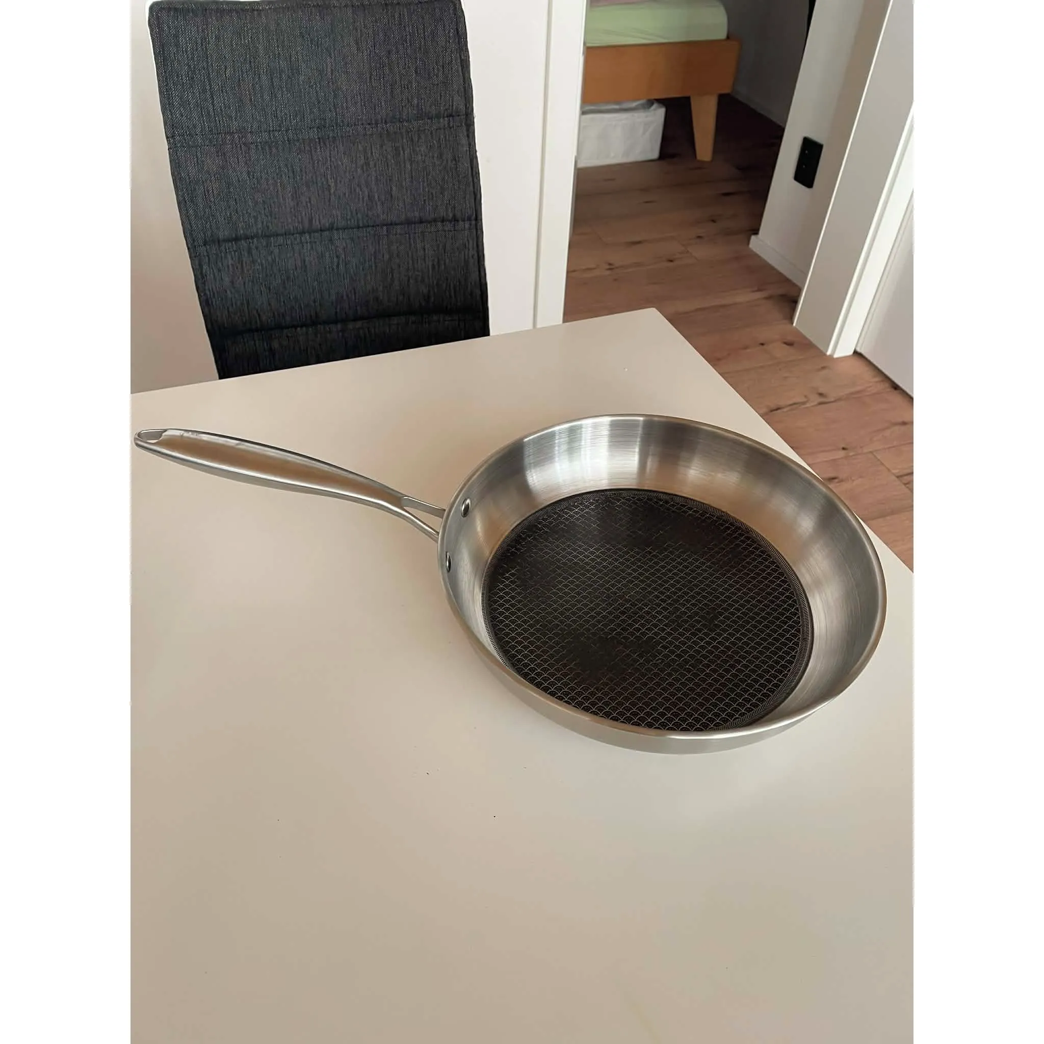 Fotografie 2 - Pánev ETA Honeycomb 2929 90000 nerez