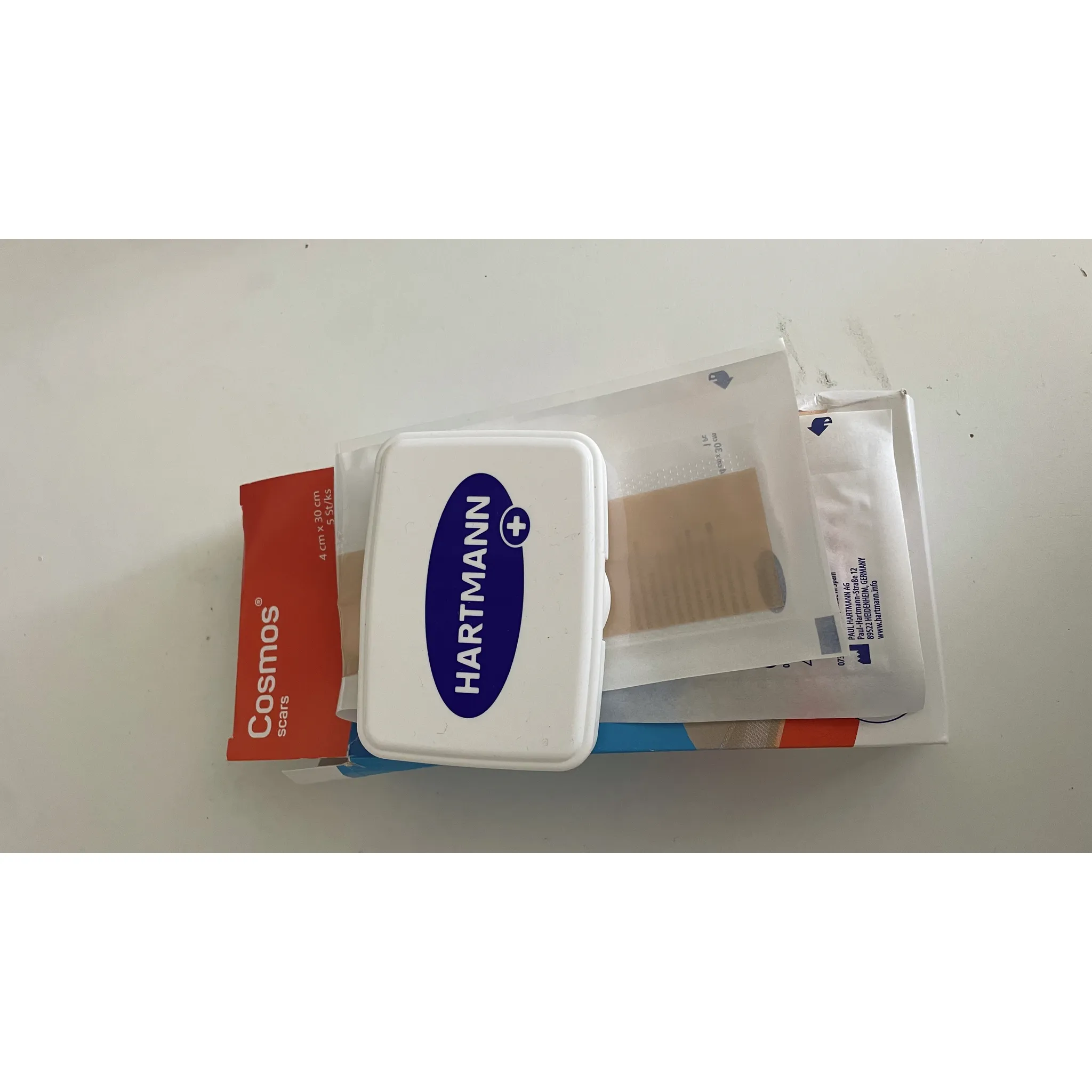 Fotografie 2 - Náplast HARTMANN Cosmos Scars silikonová náplast 4 x 30 cm 5 ks
