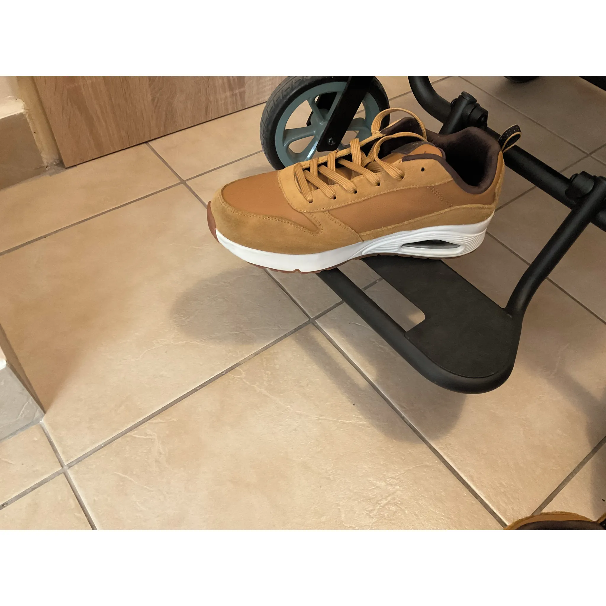 Fotografie 18 - Invalidní vozík inSPORTline Zauney černý 42 cm
