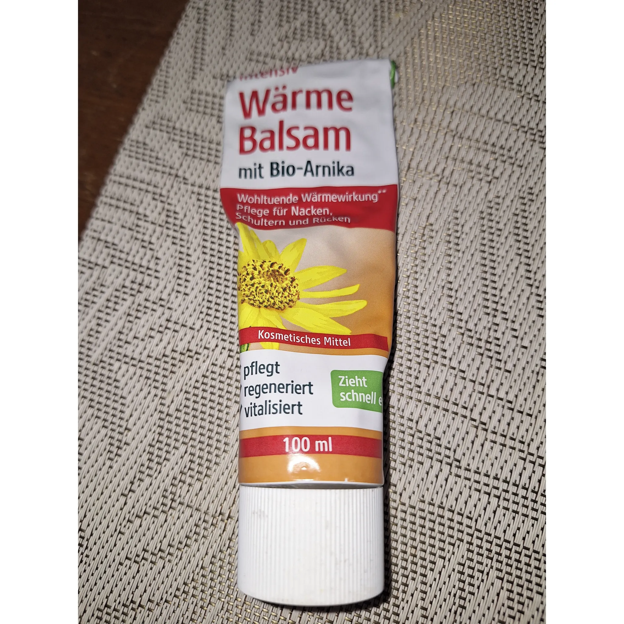 Fotografie 4 - Masážní krém Kneipp Hřejivý balzám s arnikou 100 ml