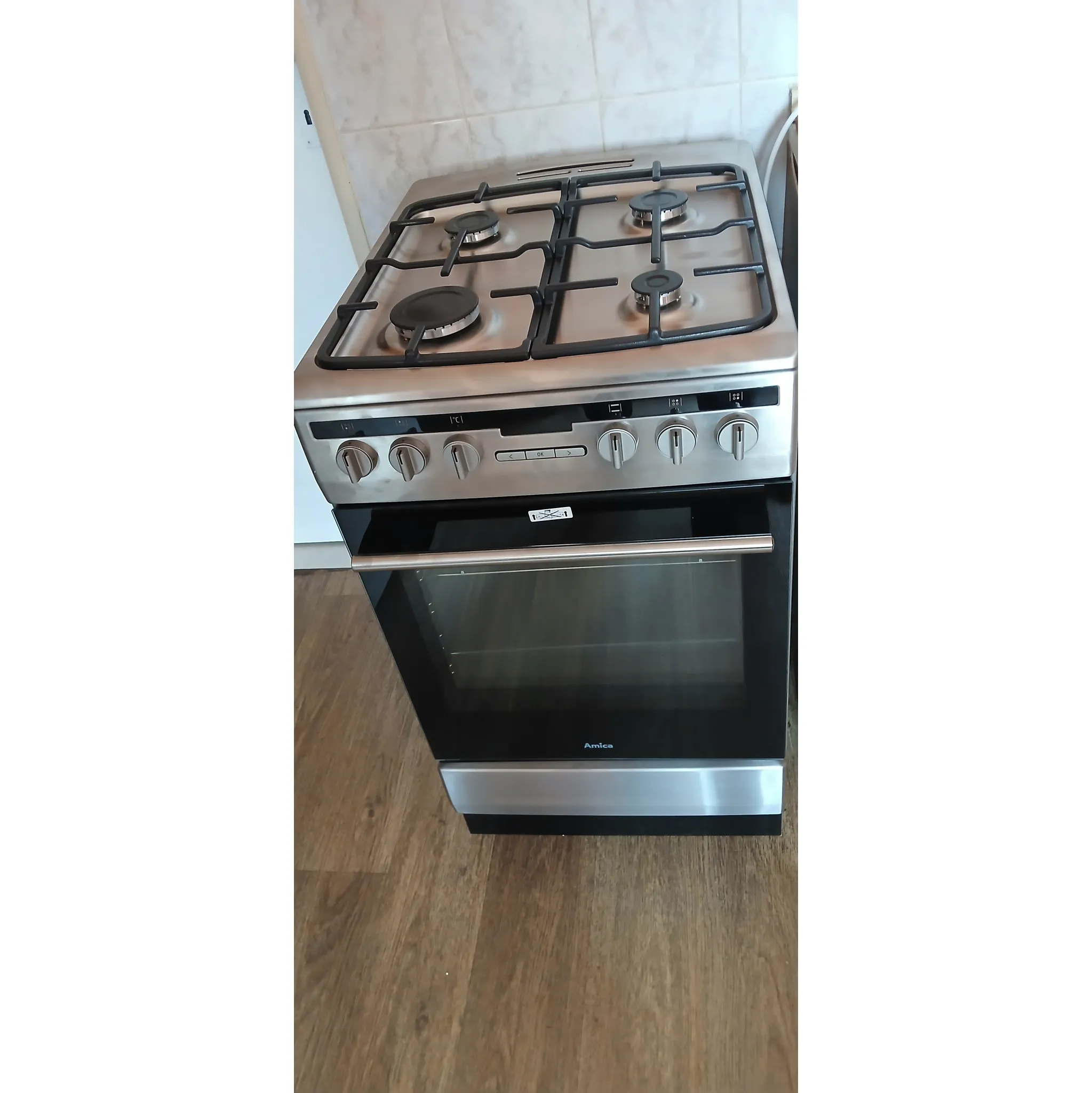 Fotografie 3 - Sporák Amica SHM 5784DA X