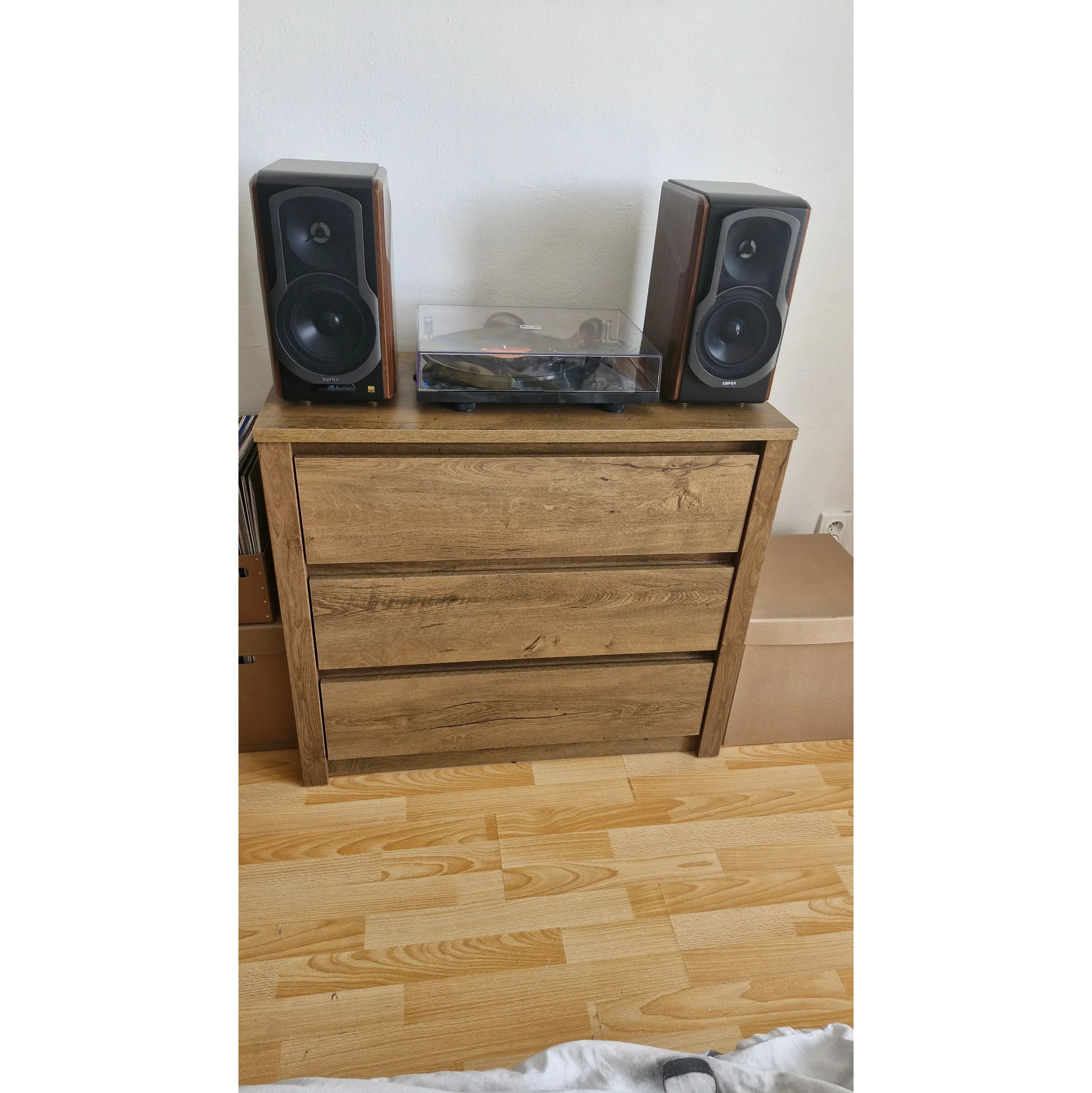 Fotografie 2 -  Belkin Edifier S2000 MK III