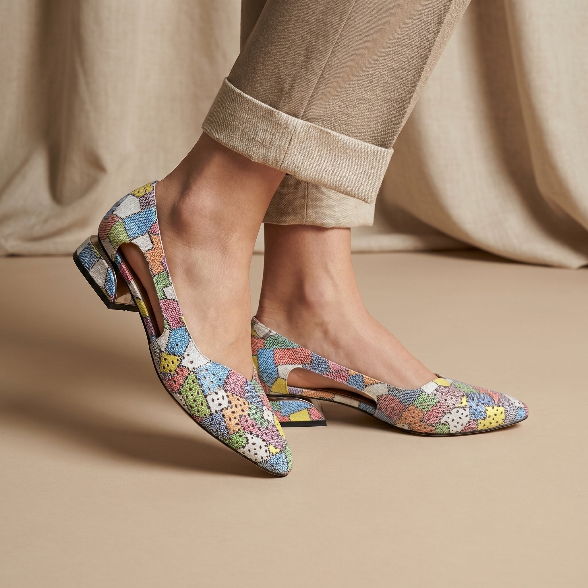 Letizia Dámské barevné baleríny s otvory po stranách Velikost: 40