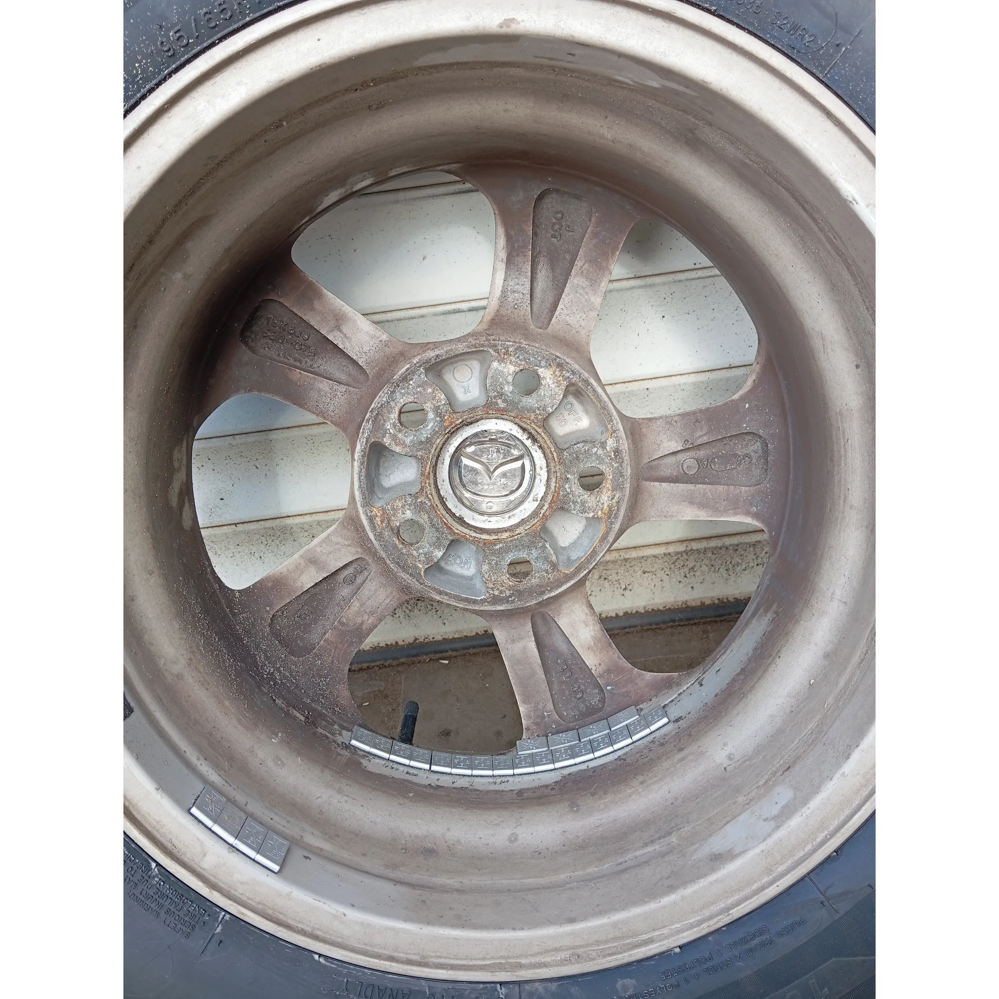 Fotografie 3 - Letní osobní pneu Rovelo Tire RHP 780P 195/65 R15 91 V