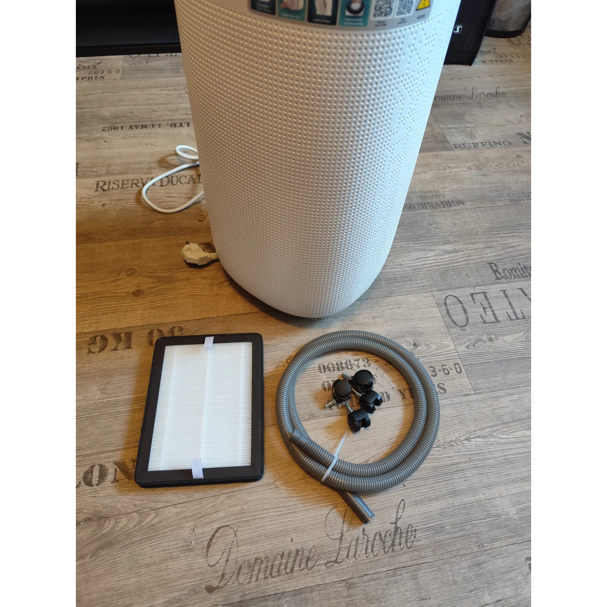 Fotografie 8 - Odvlhčovač vzduchu Sencor SDH 1210WH