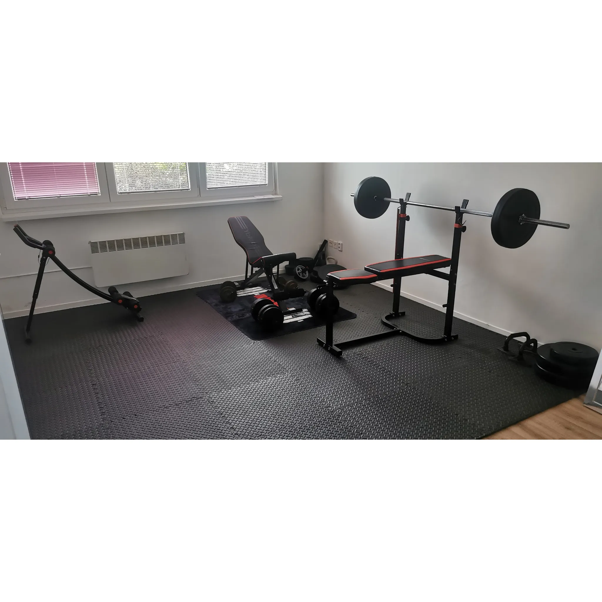 Fotografie 5 - Zátěžová podložka HMS MP12 PRO 60 x 60 x 1,2 cm černá 6 ks
