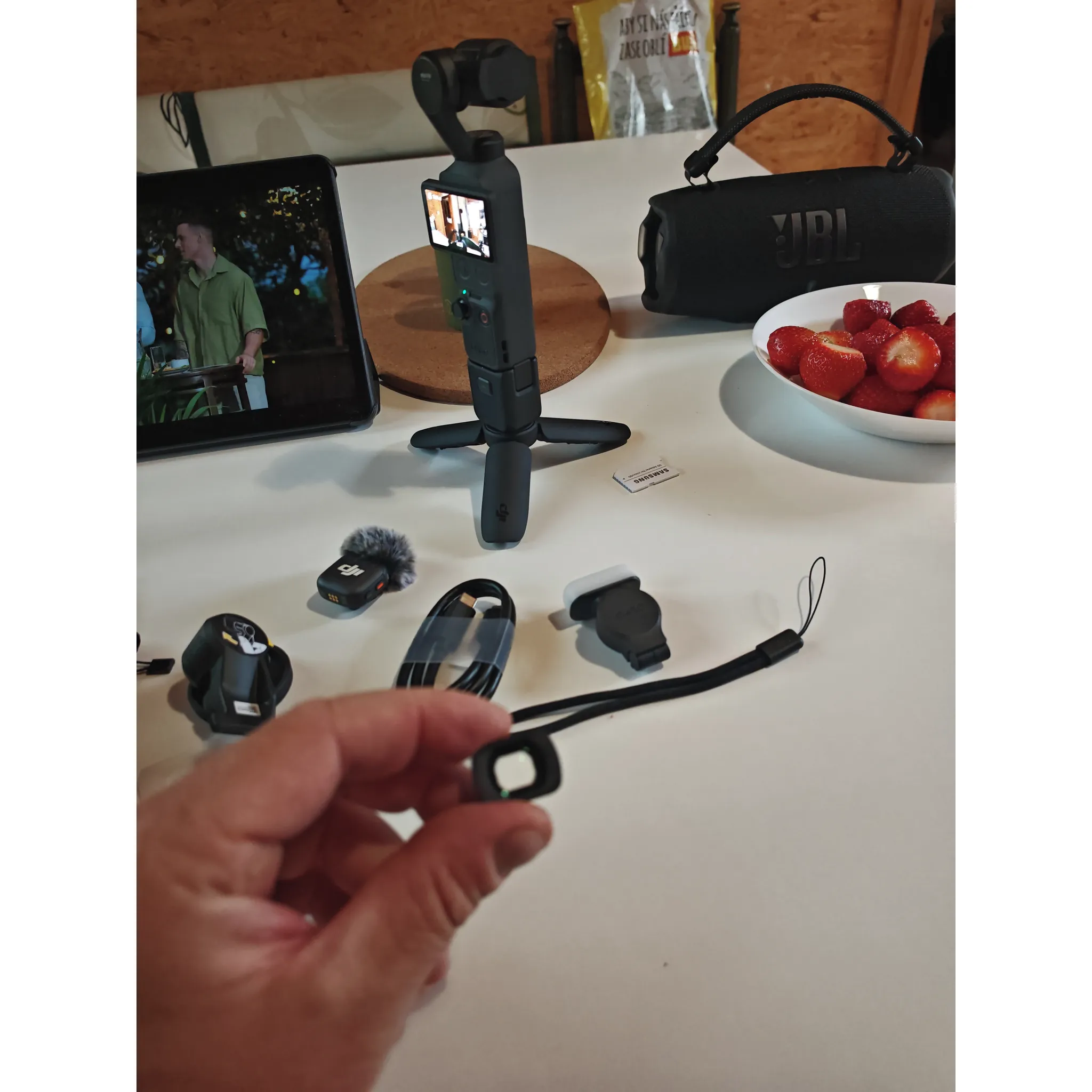 Fotografie 10 - Sportovní kamera DJI Osmo Pocket 4 Creator Combo