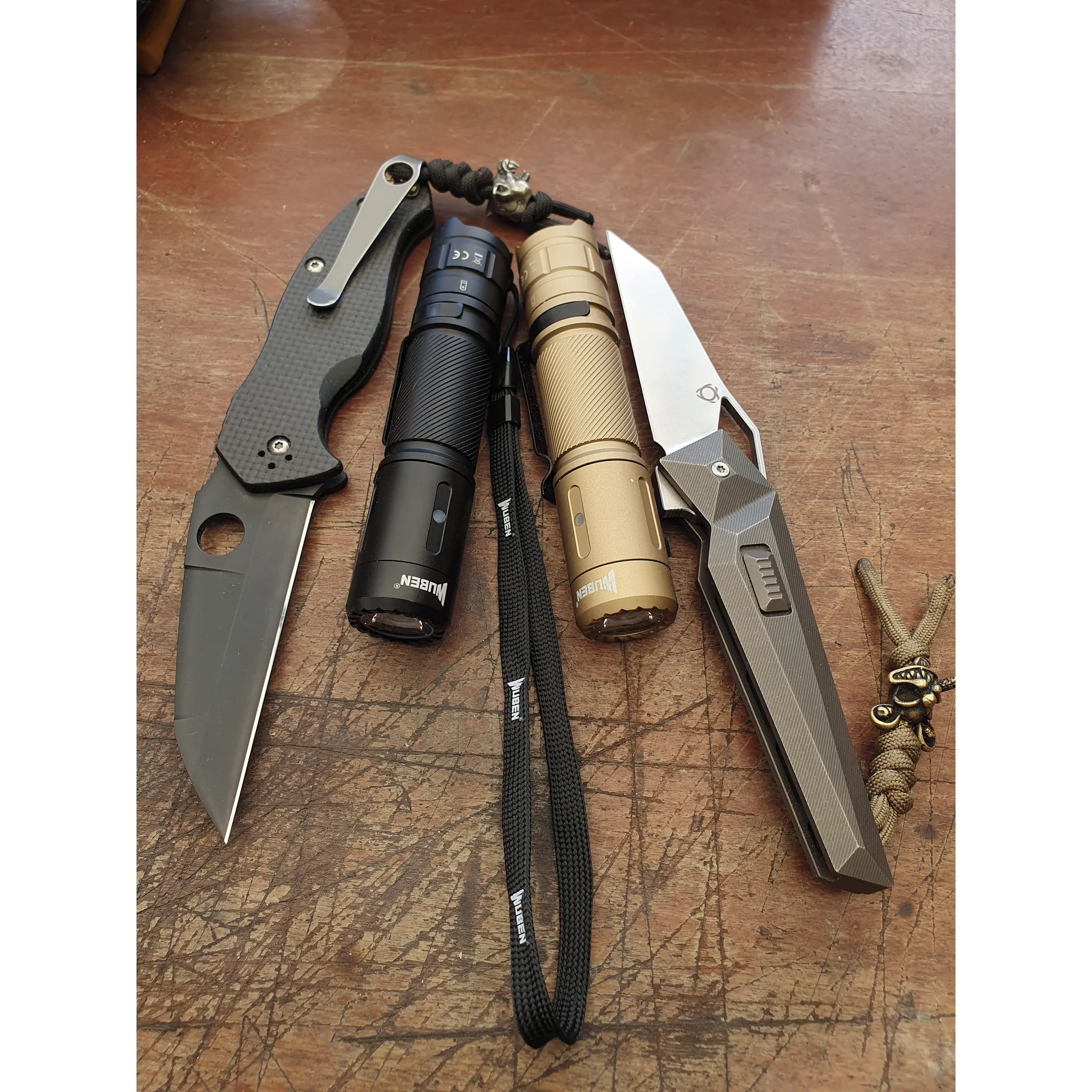Fotografie 2 - Svítilna Wuben C3 Army Green