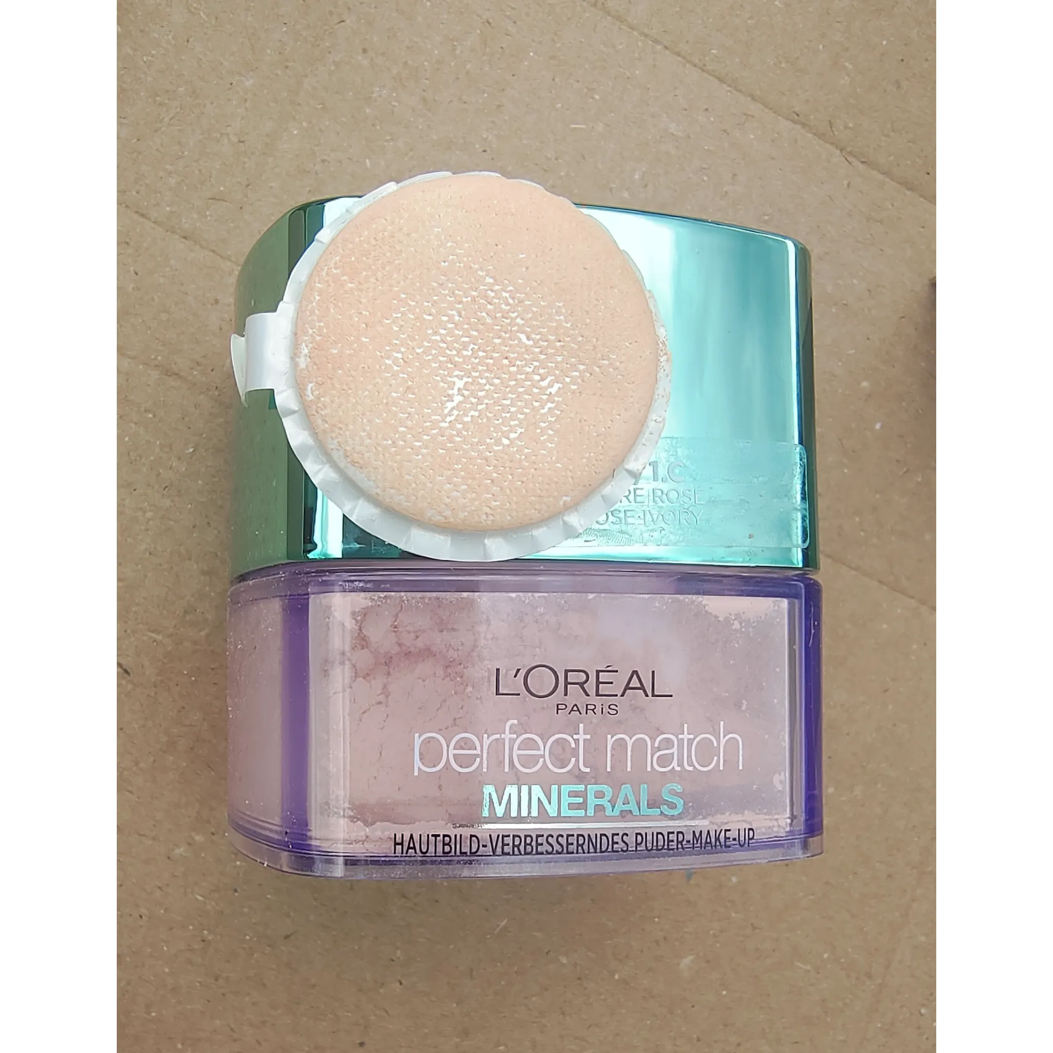 Fotografie 2 - Tělový pudr Loreal Paris lehký minerální pudr True Match 10 g 1R/1C Rose Ivory