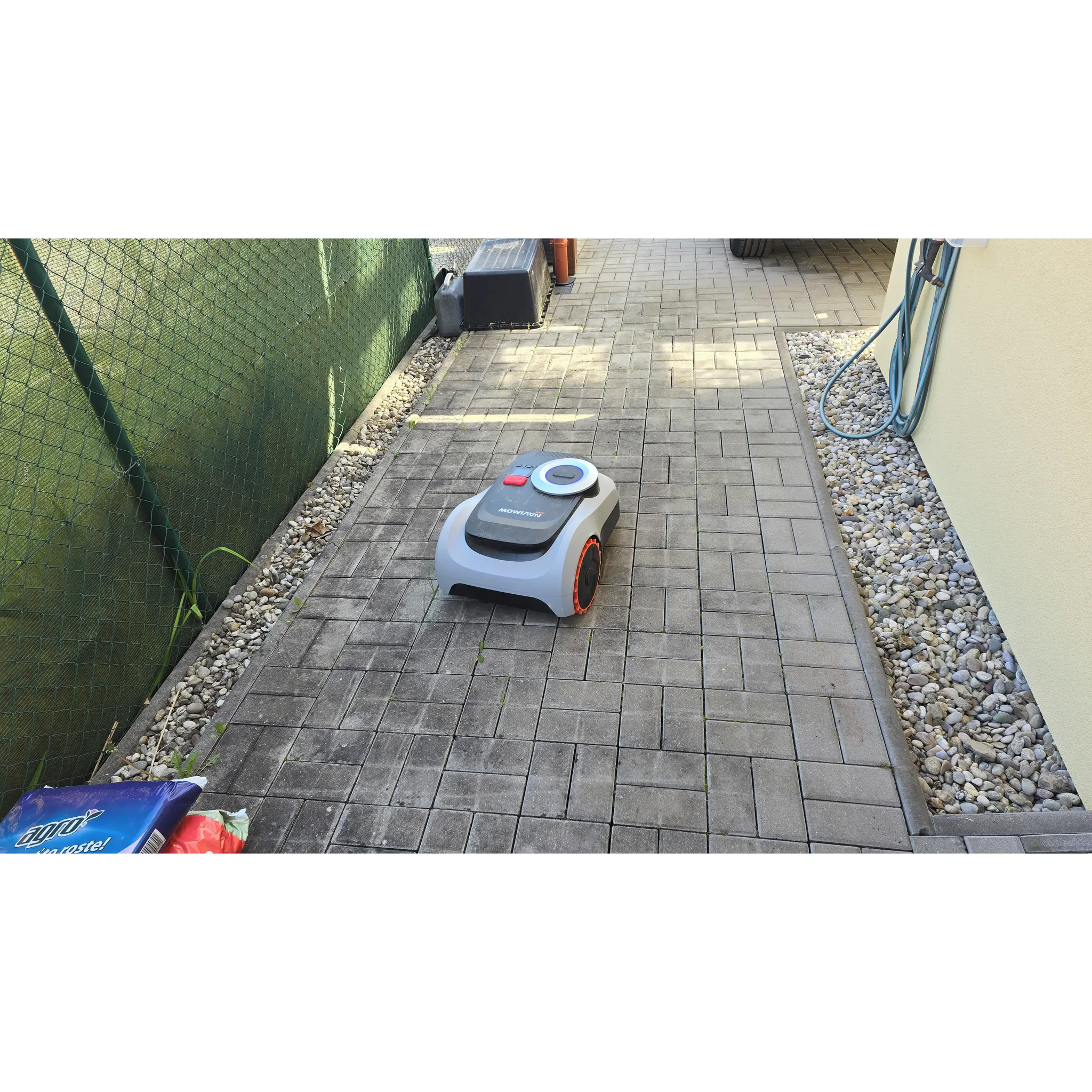 Fotografie 5 - Robotická sekačka Segway Navimow i210E Lidar