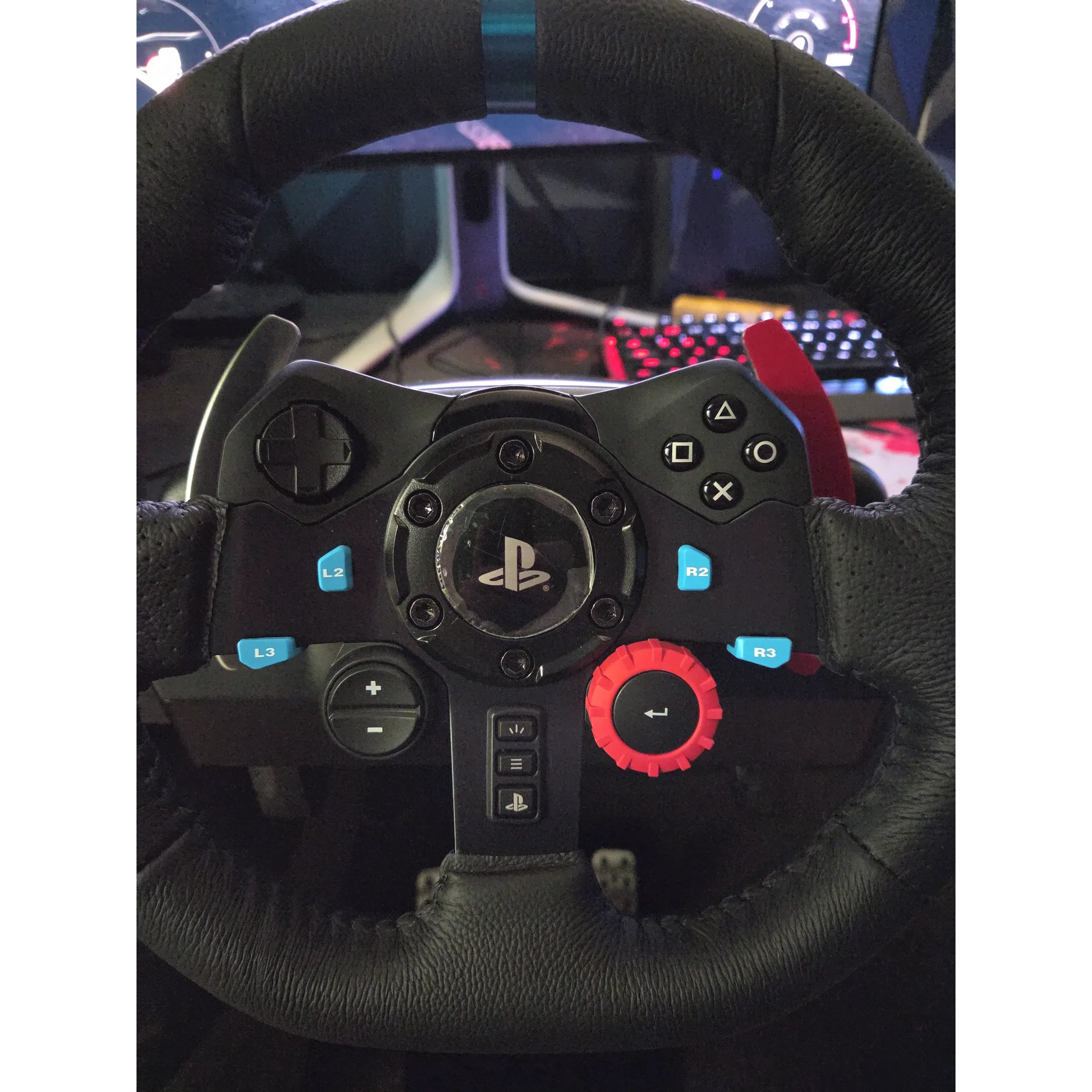 Fotografie 8 - Herní volant Logitech G29 Driving Force