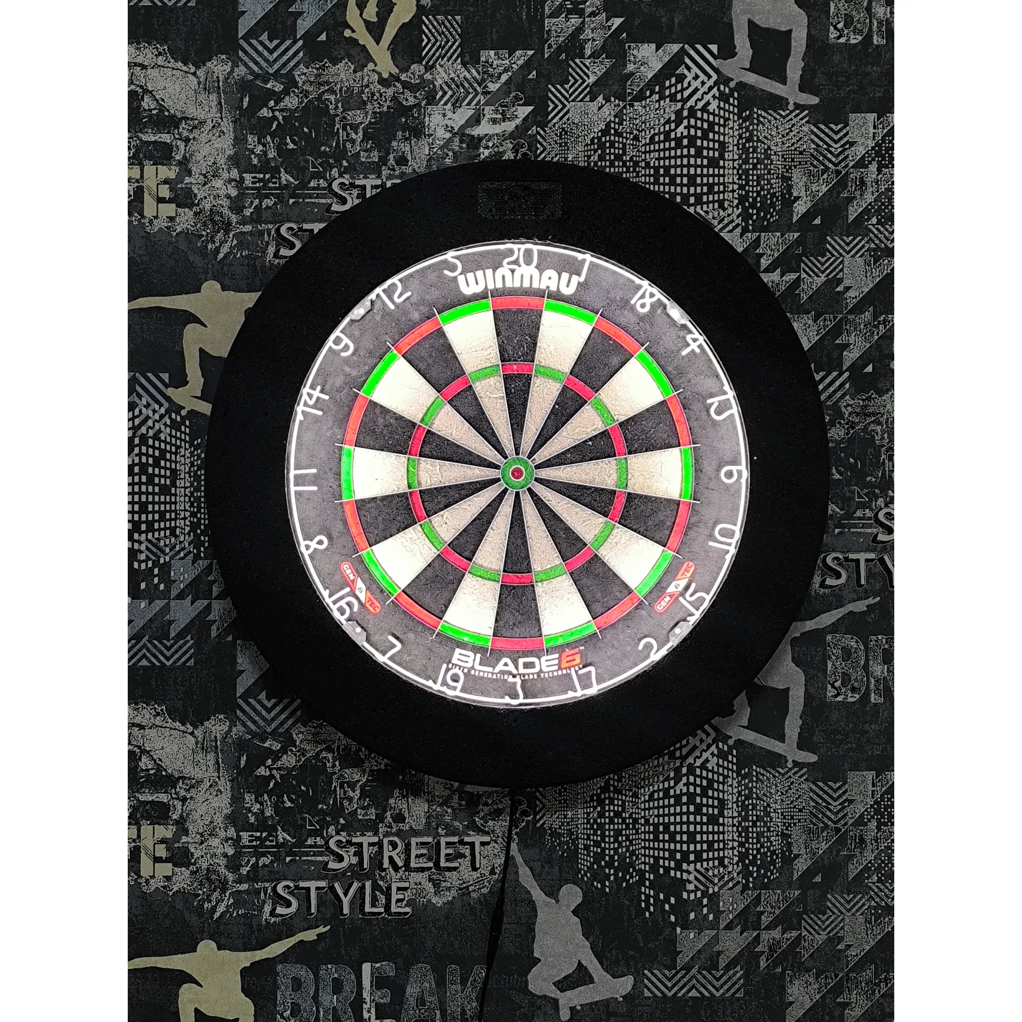Fotografie 2 - Terč na šipky Winmau Blade 6