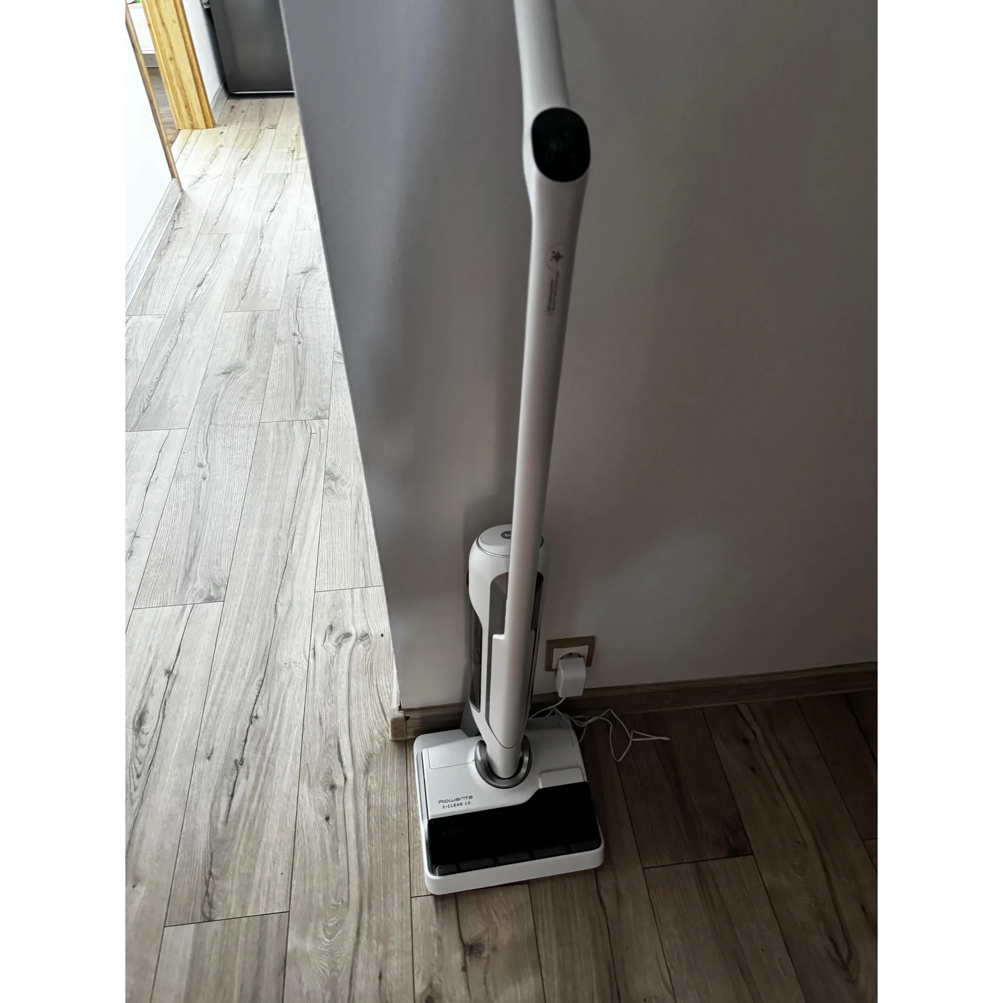 Fotografie 6 - Podlahový mycí stroj Rowenta X-Clean 10 GZ7540WO