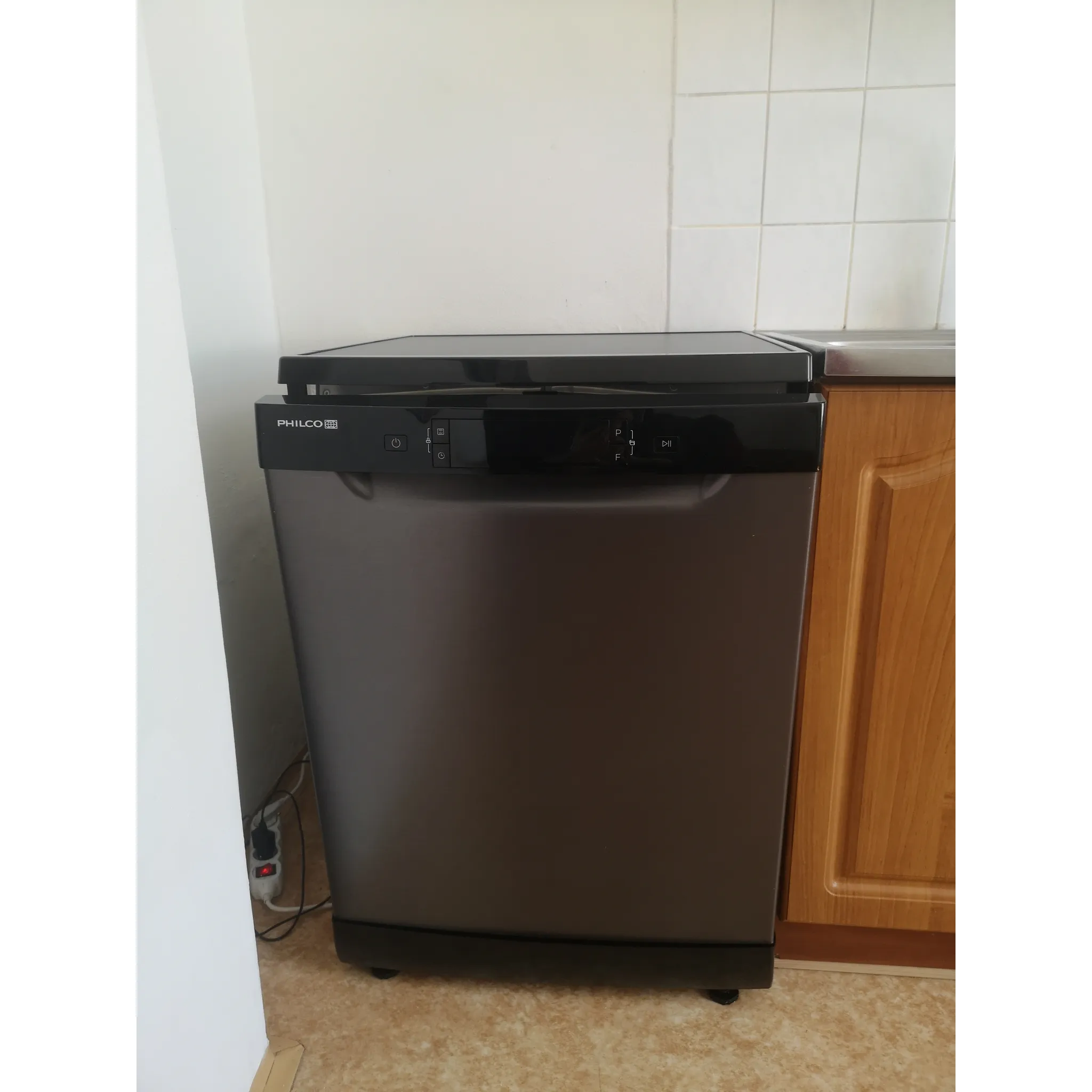 Fotografie 12 - Myčka nádobí PHILCO PDI 1468 CODX