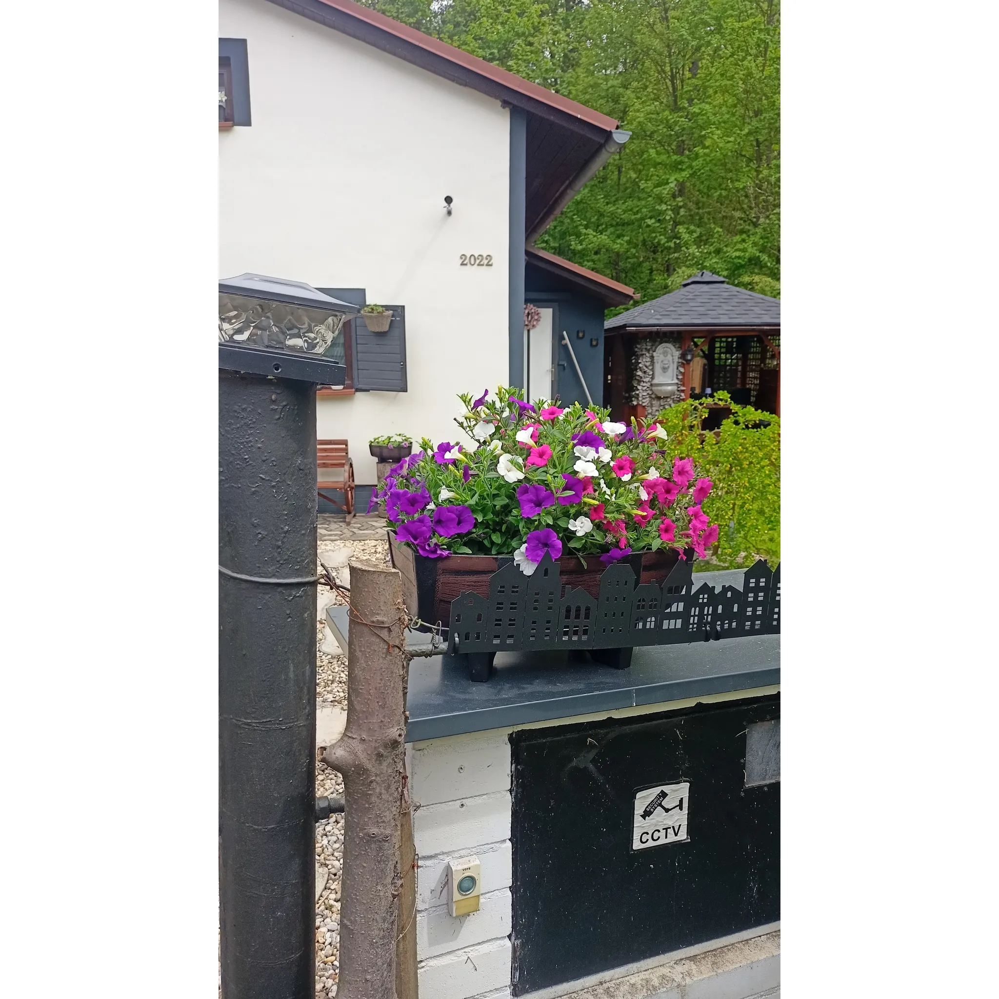Fotografie 2 - Květináč Strend Pro Woodeff barel 41 cm zlatý