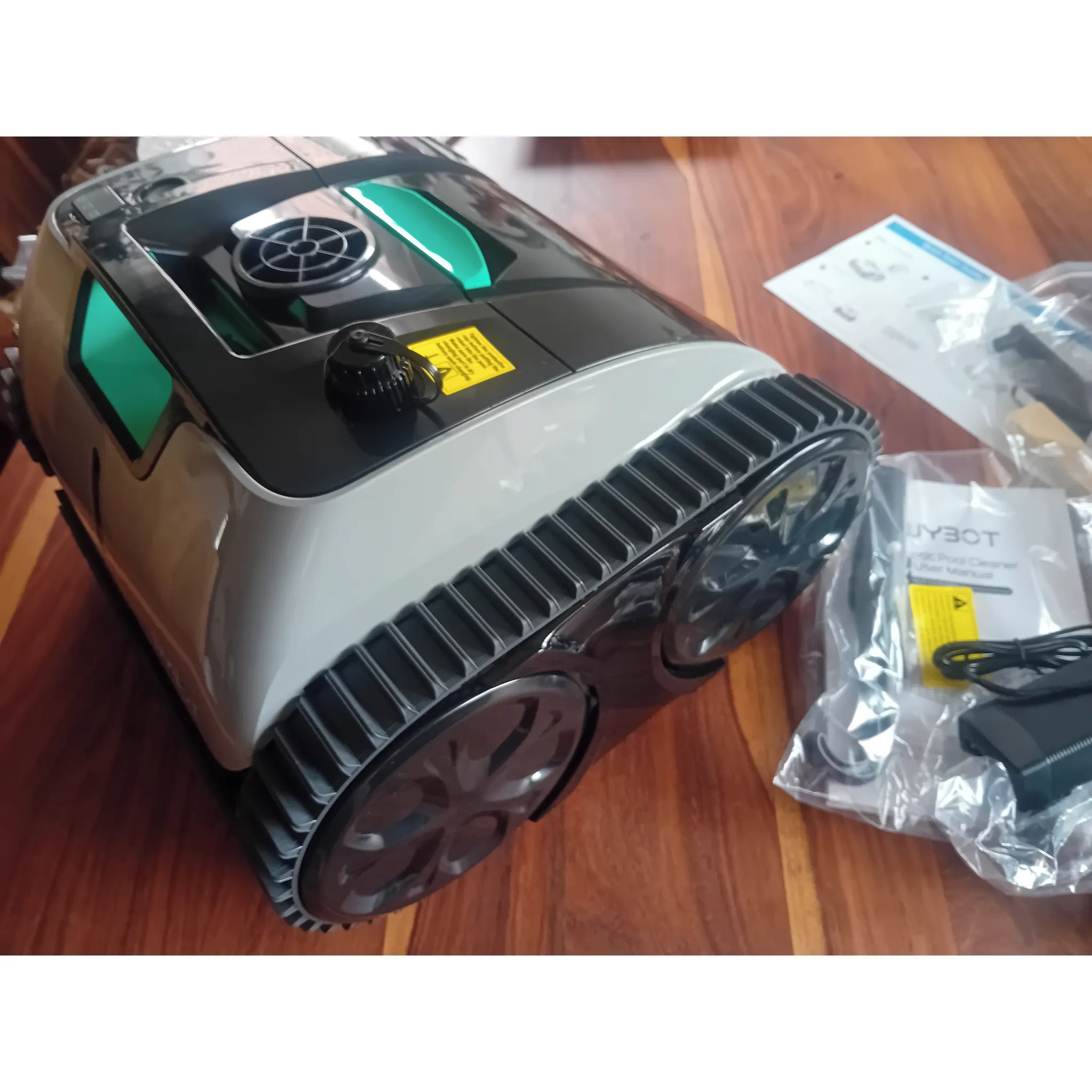 Fotografie 3 - Automatický bazénový vysavač Wybotics WYBOT C1 Pro