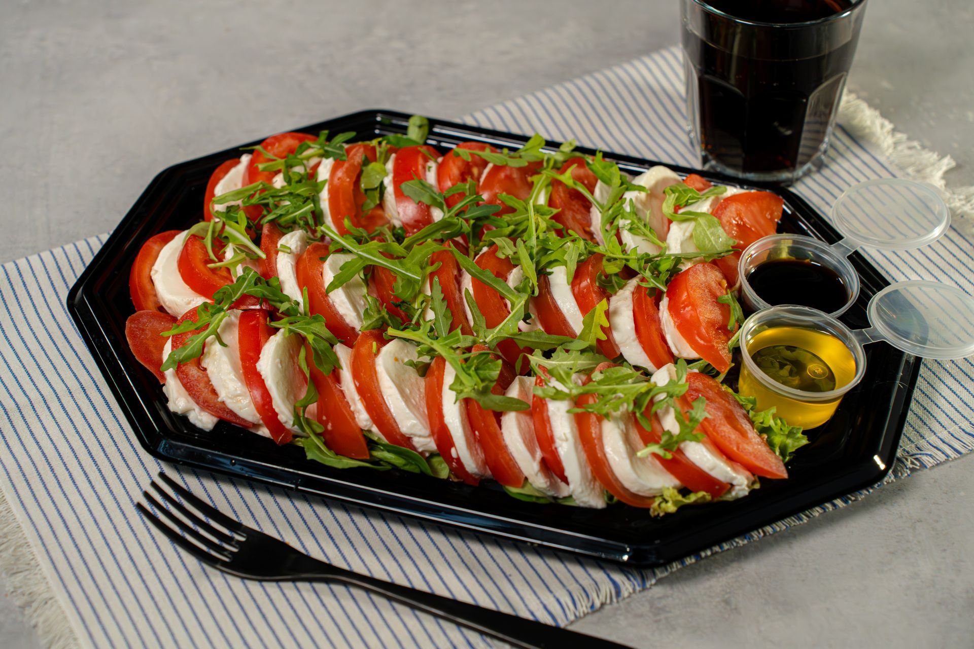 mísa Caprese