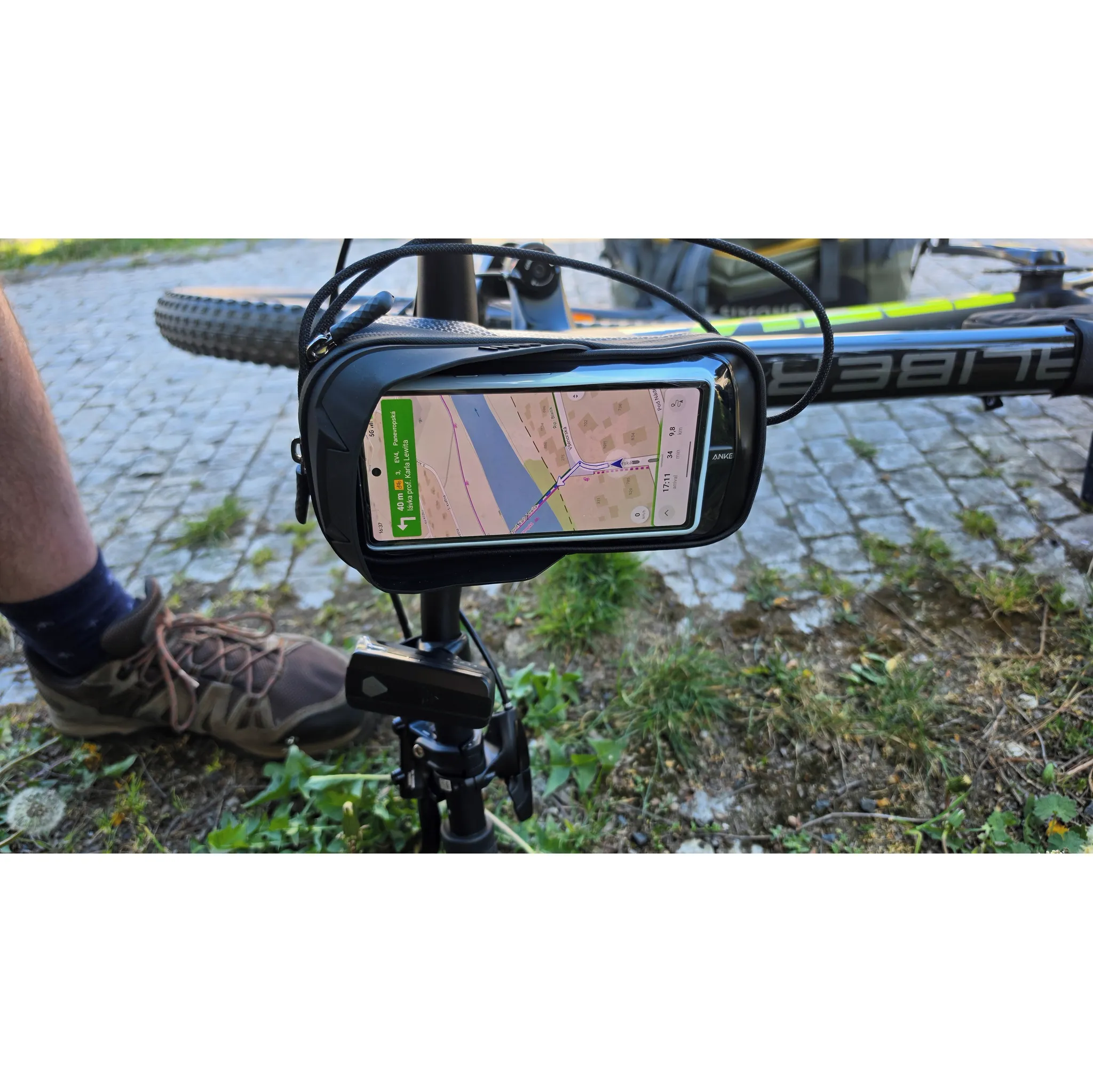 Fotografie 13 - Pouzdro na mobilní telefon FIXED Bikee Bag 2 6,8" černé