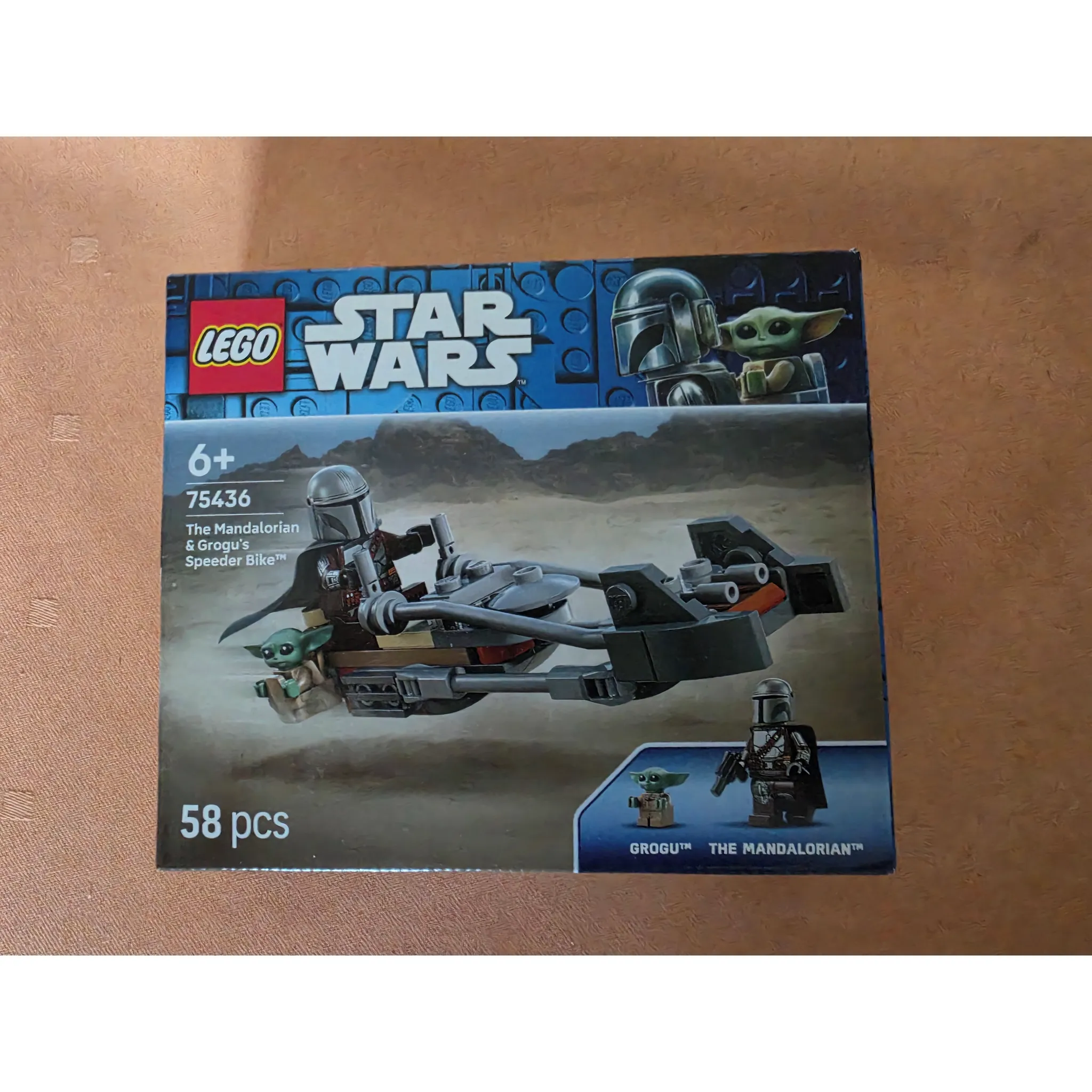 Fotografie 3 - Stavebnice LEGO LEGO Star Wars 75436 Mandalorian a Grogu a spídrová motorka