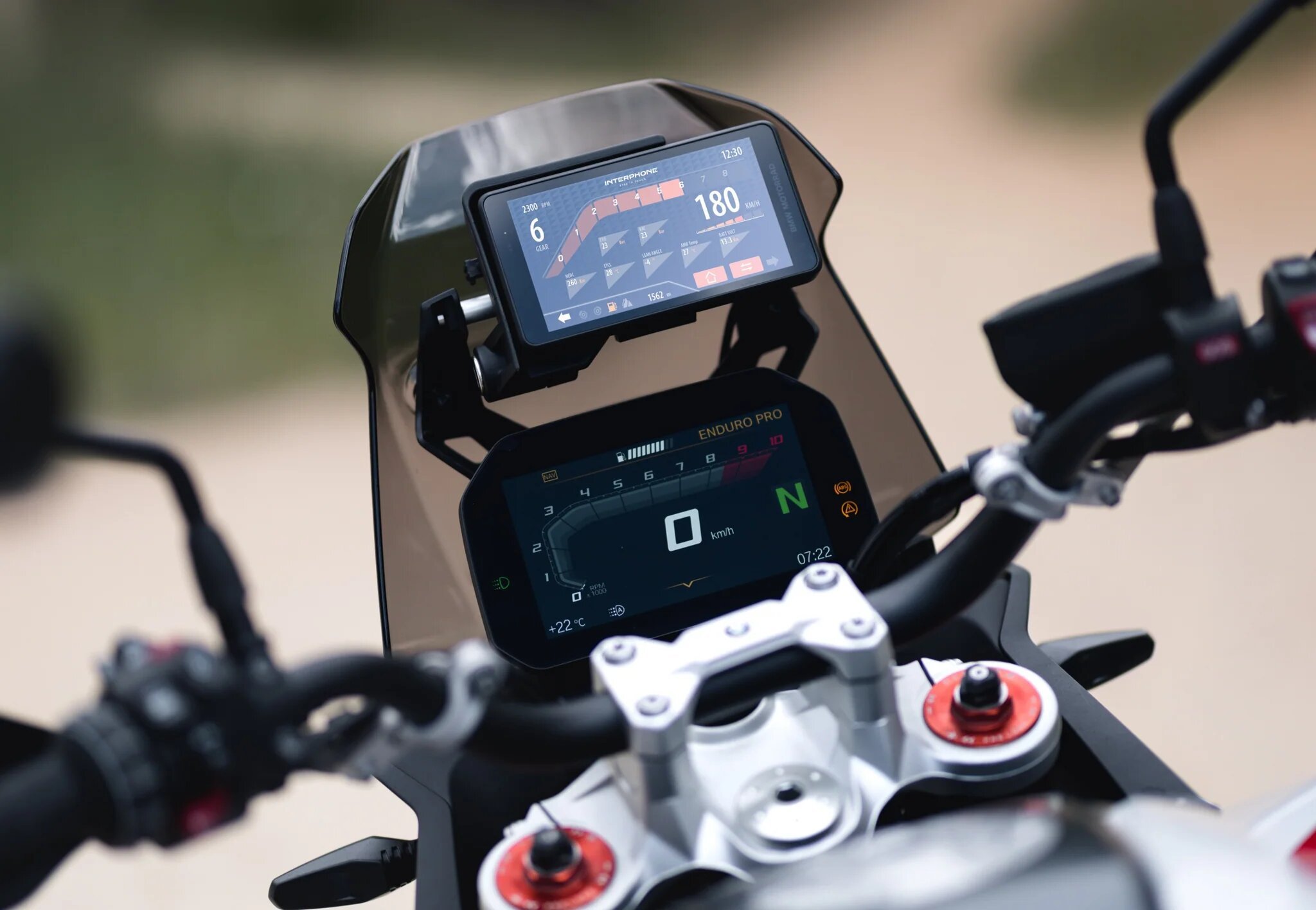 Ridesync display BMW - Apple CarPlay a Android Auto pro motocykly