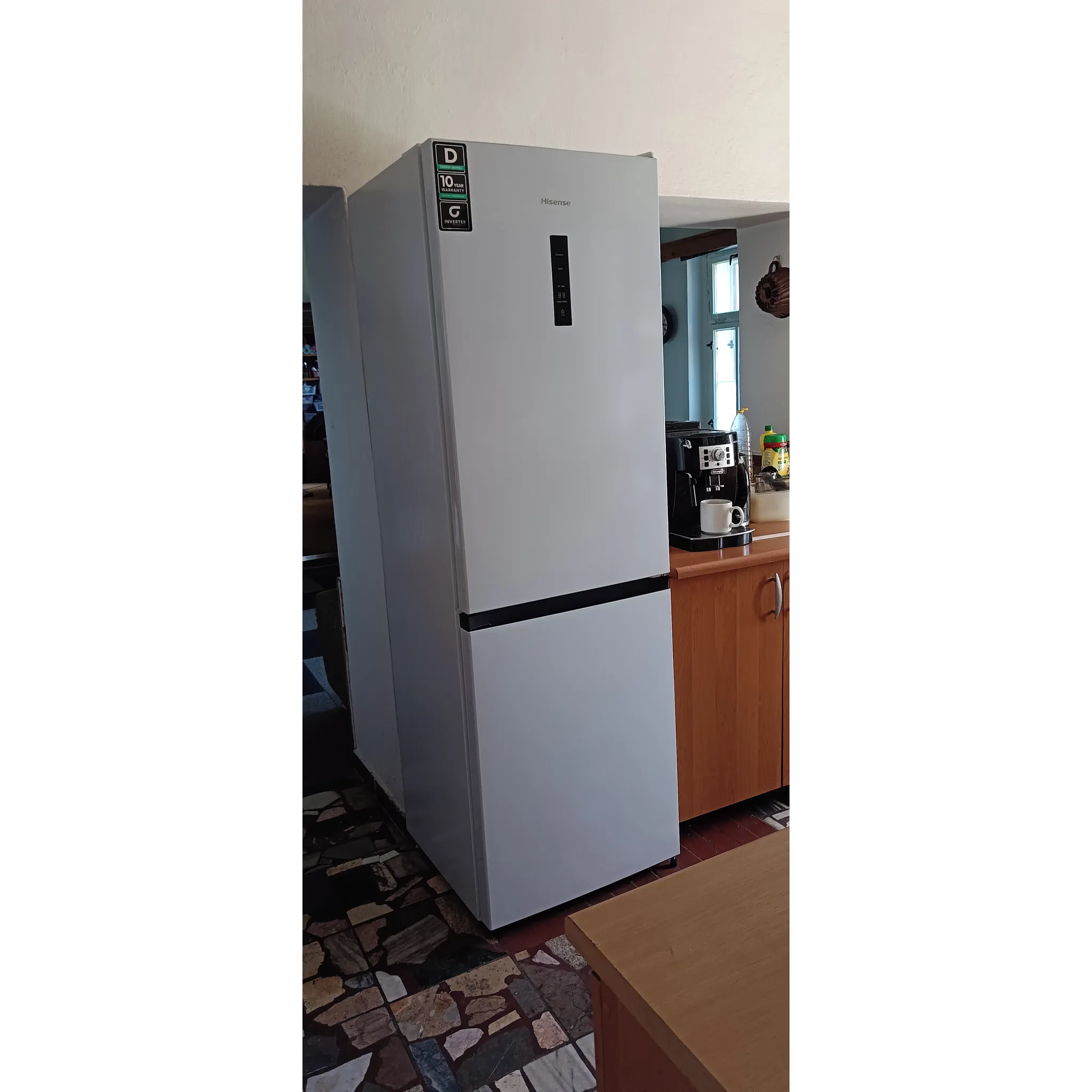 Fotografie 3 - Lednice Hisense RB390N4CWD