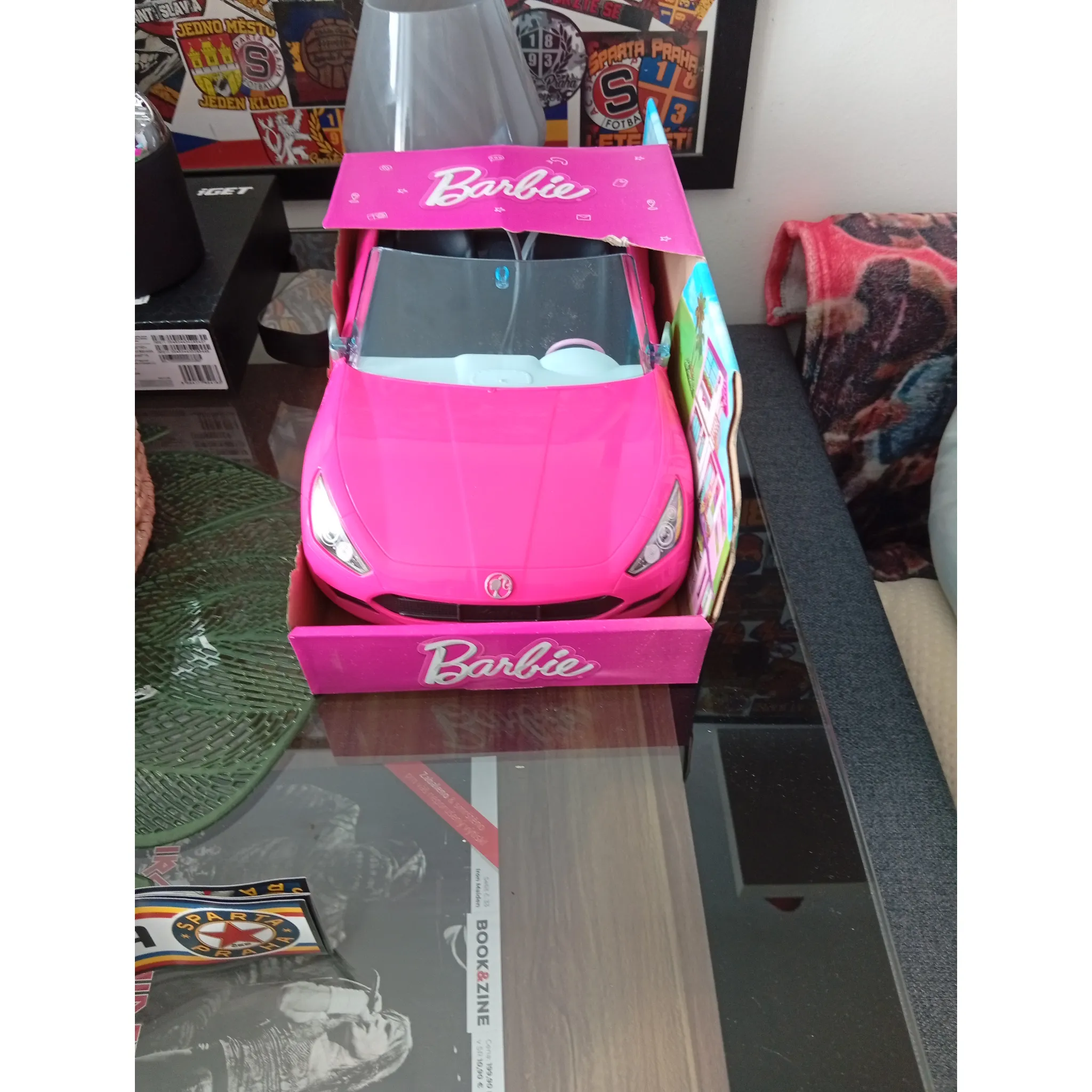 Fotografie 13 - Doplněk pro panenku Barbie Stylový kabriolet HBT92