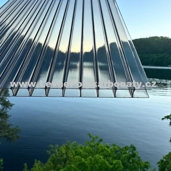 Komůrkový polykarbonát 10 mm 1UV EXOLON 2/10 BRONZ - šíře 2,1 m x délka 6 m (Komůrková dutinková polykarbonátová deska 2/10 dvoustěnná 10 mm 1UV bronz - šíře 2,1 m)