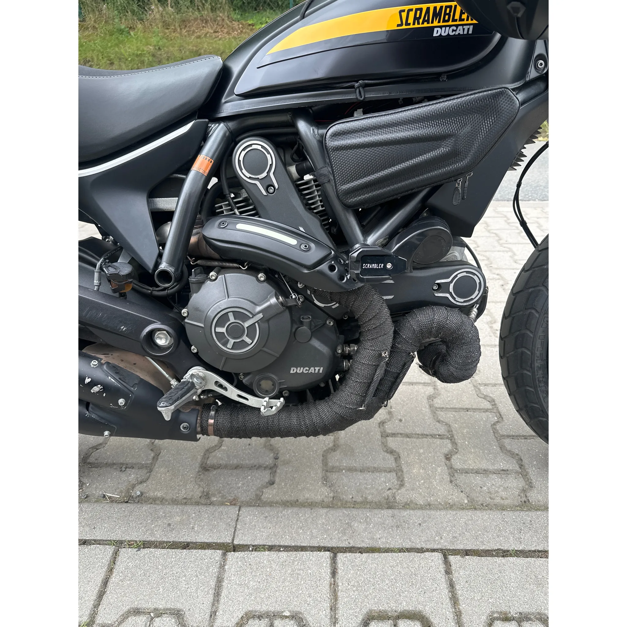 Fotografie 2 - Tuning SEFIS Žáruvzdorná omotávka výfukových svodů 5 m černá