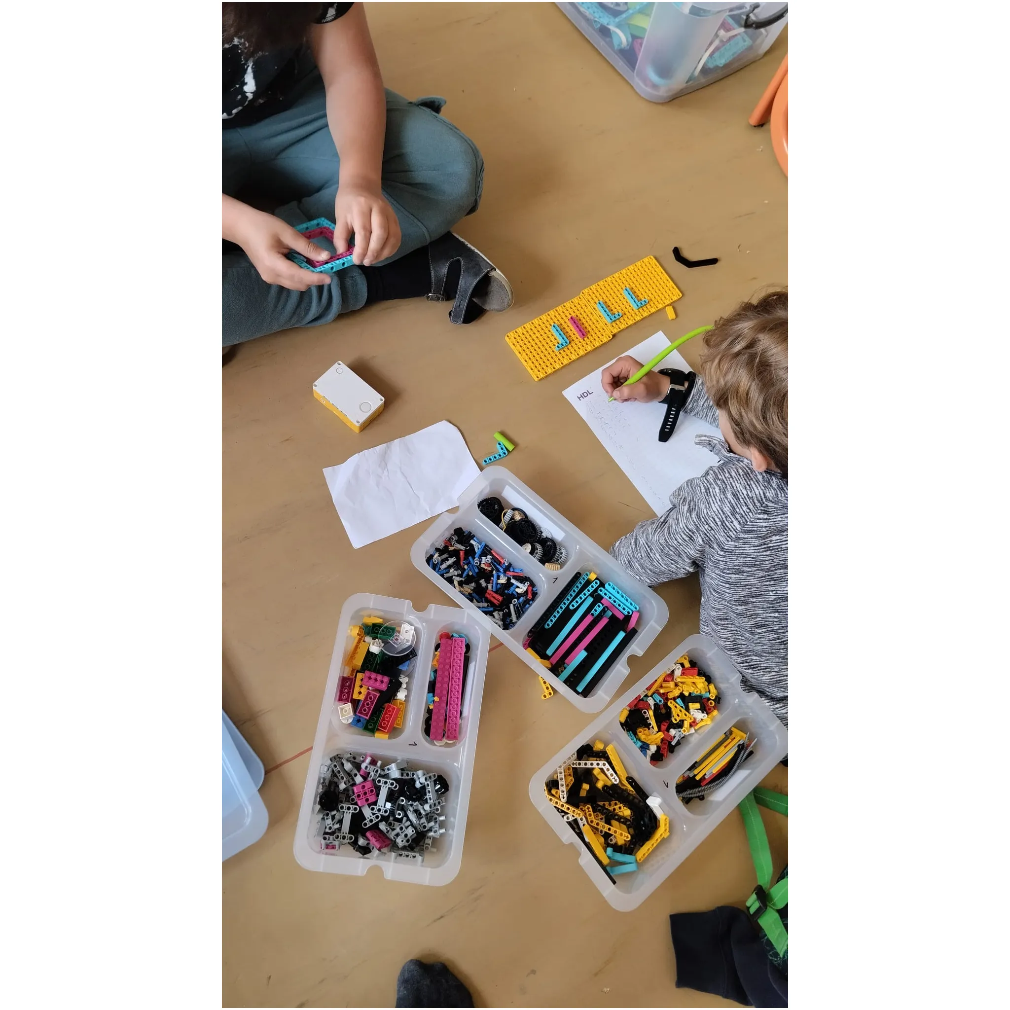 Fotografie 7 - Stavebnice LEGO LEGO Education 45678 Spike Prime Základní souprava