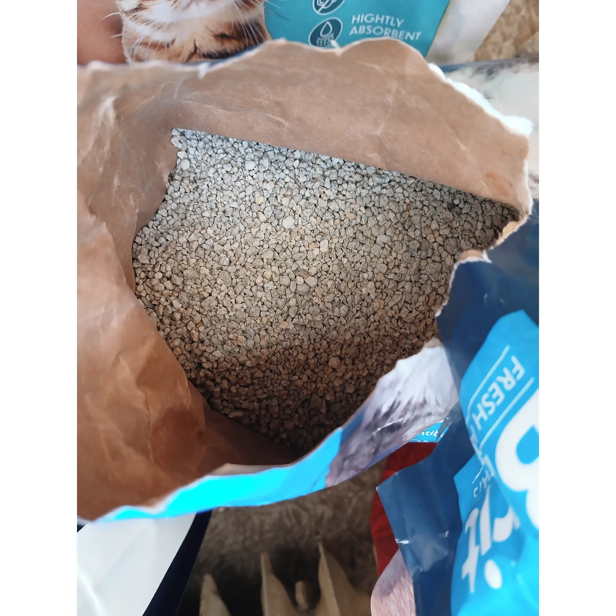 Fotografie 3 - Podestýlka pro kočku Brit Fresh for Cats Excellent Ultra Bentonite 5 kg