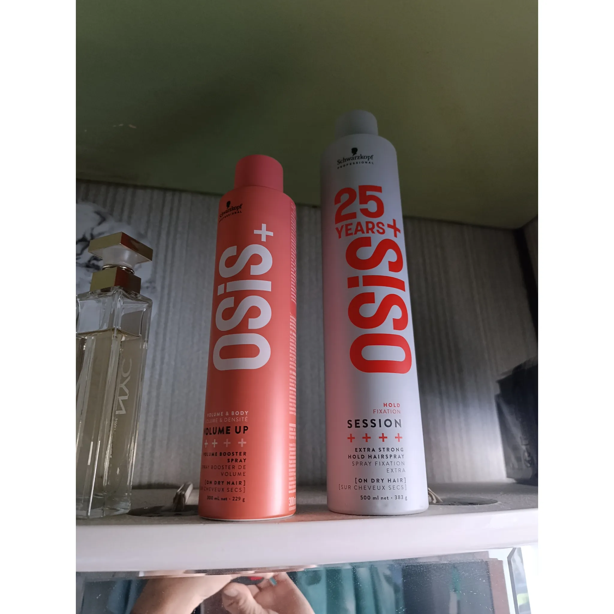 Fotografie 2 - Stylingový přípravek Schwarzkopf Professional OSiS+ Volume Up Booster Spray 300 ml